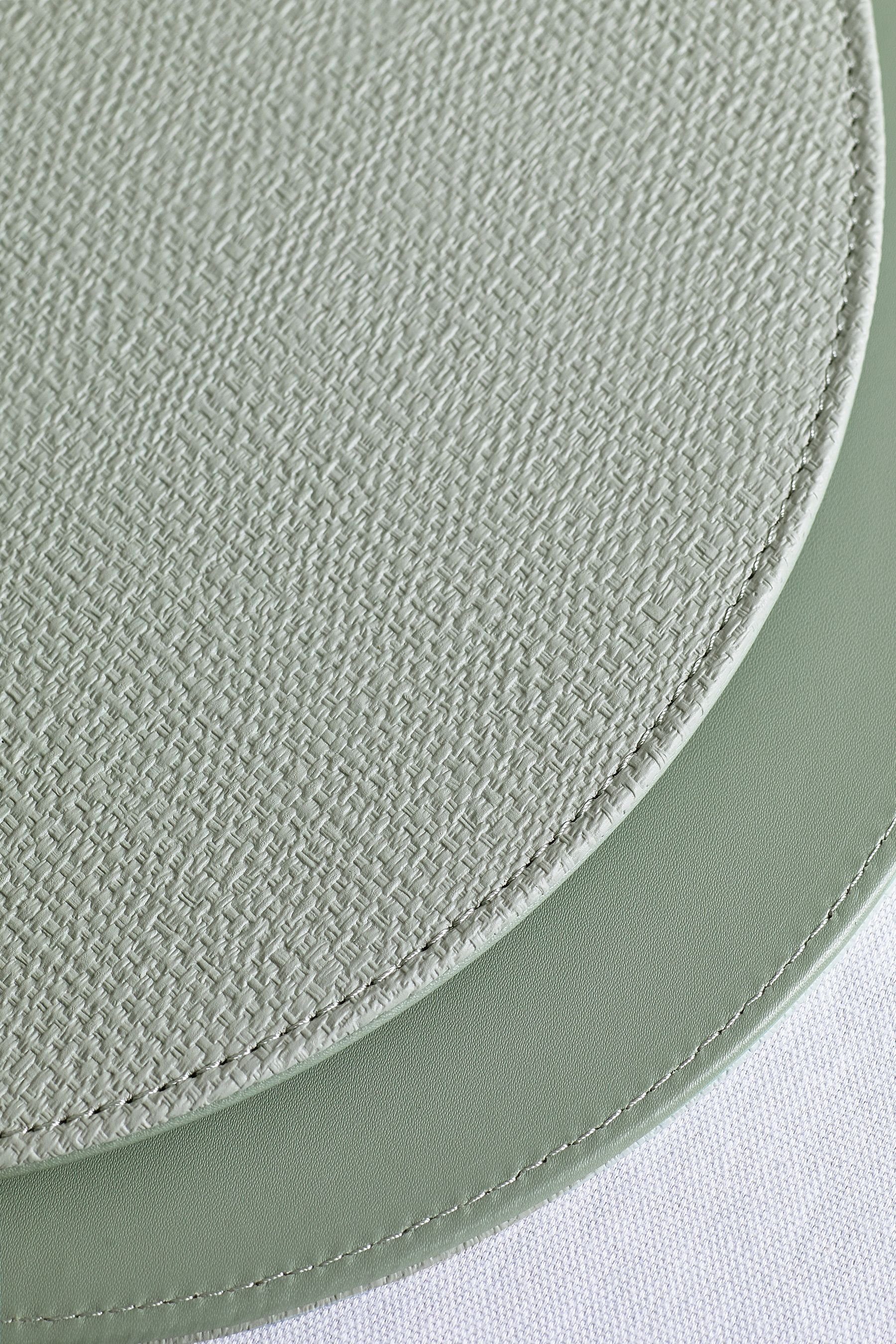 Next Platzset 4 x Wende-Platzsets + Untersetzer aus Kunstleder, (8-St)