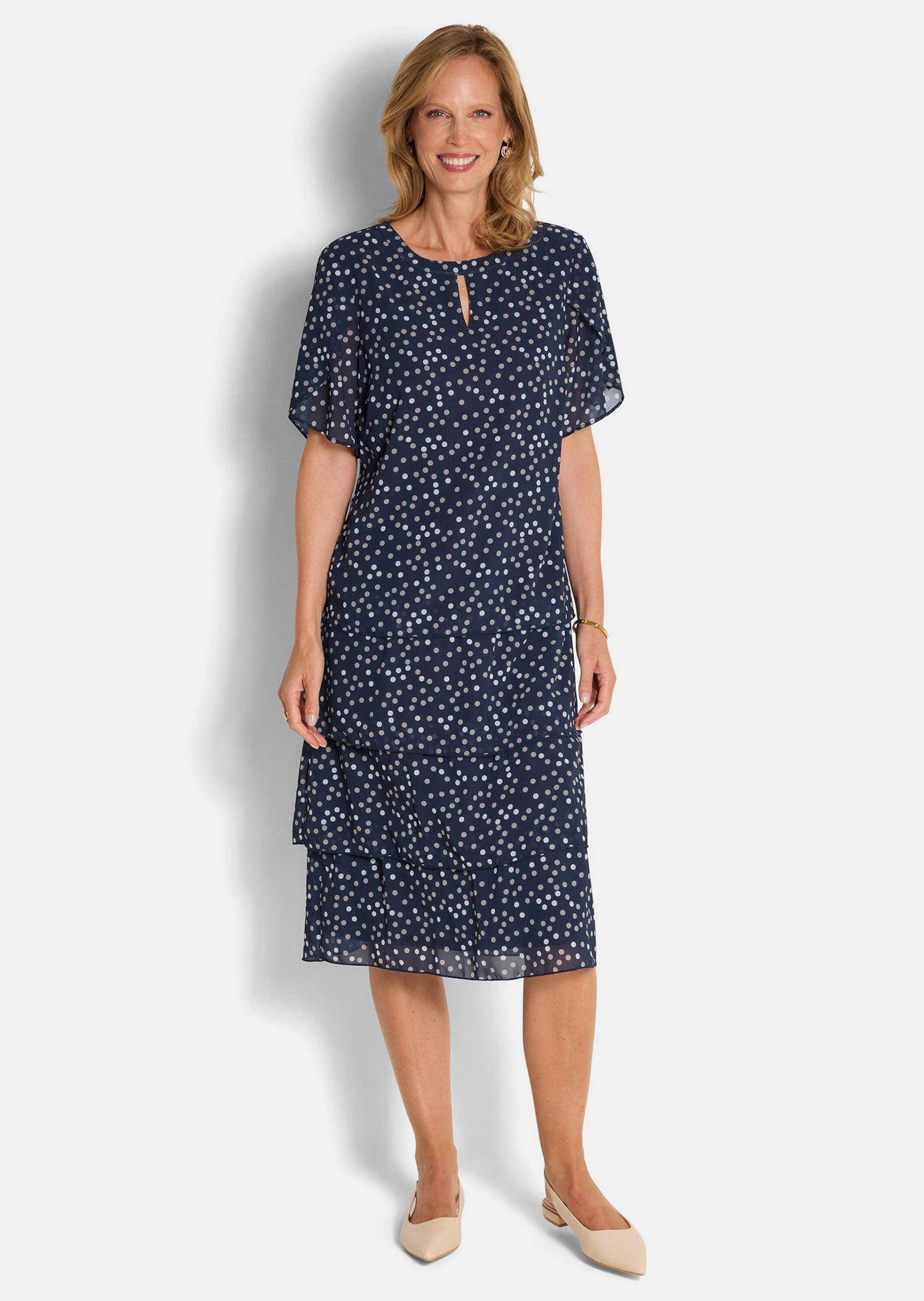 GOLDNER Sommerkleid Kurzgröße: Sommerkleid mit Tupfen-Muster Midikleid mit Rundhals mit Schlitz, Knielänge und Halbarm