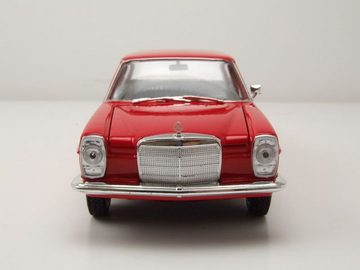 Welly Modellauto Mercedes 220 Strichacht /8 W115 1968 rot Modellauto 1:24 Welly, Maßstab 1:24