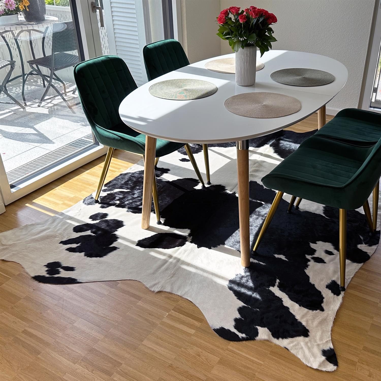 Livorio Fellteppich - schwarz weiß / black white, Kuhfell, Premium Kuhfell Teppich, Rinderfell, Echtfell