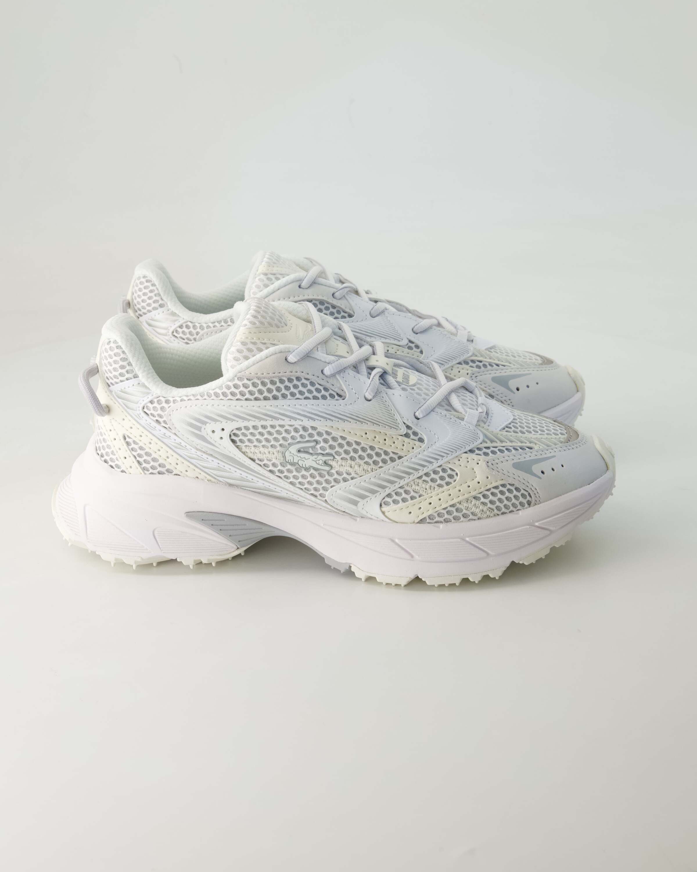 Lacoste L003 Neo Shot Sneaker Obermaterial: Textil und Sonstiges Material