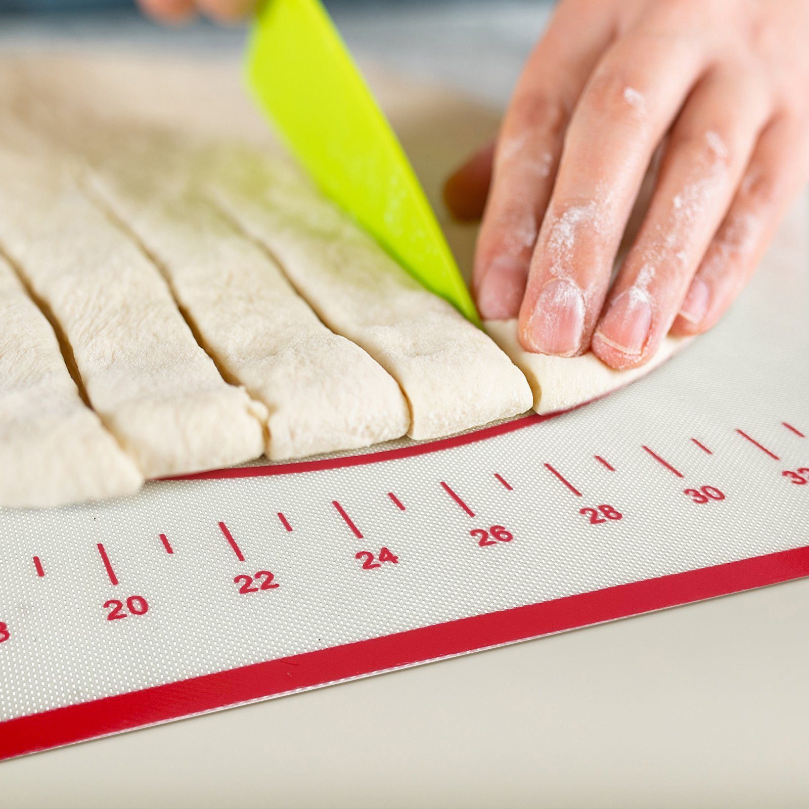 Blusmart Backmatte Backmatte aus Silikon, 100 % Silikon (Antihaftbeschichtung, wiederverwendbar), mit Maßnahmen für Fondant/Kekse/Pizza, Rot