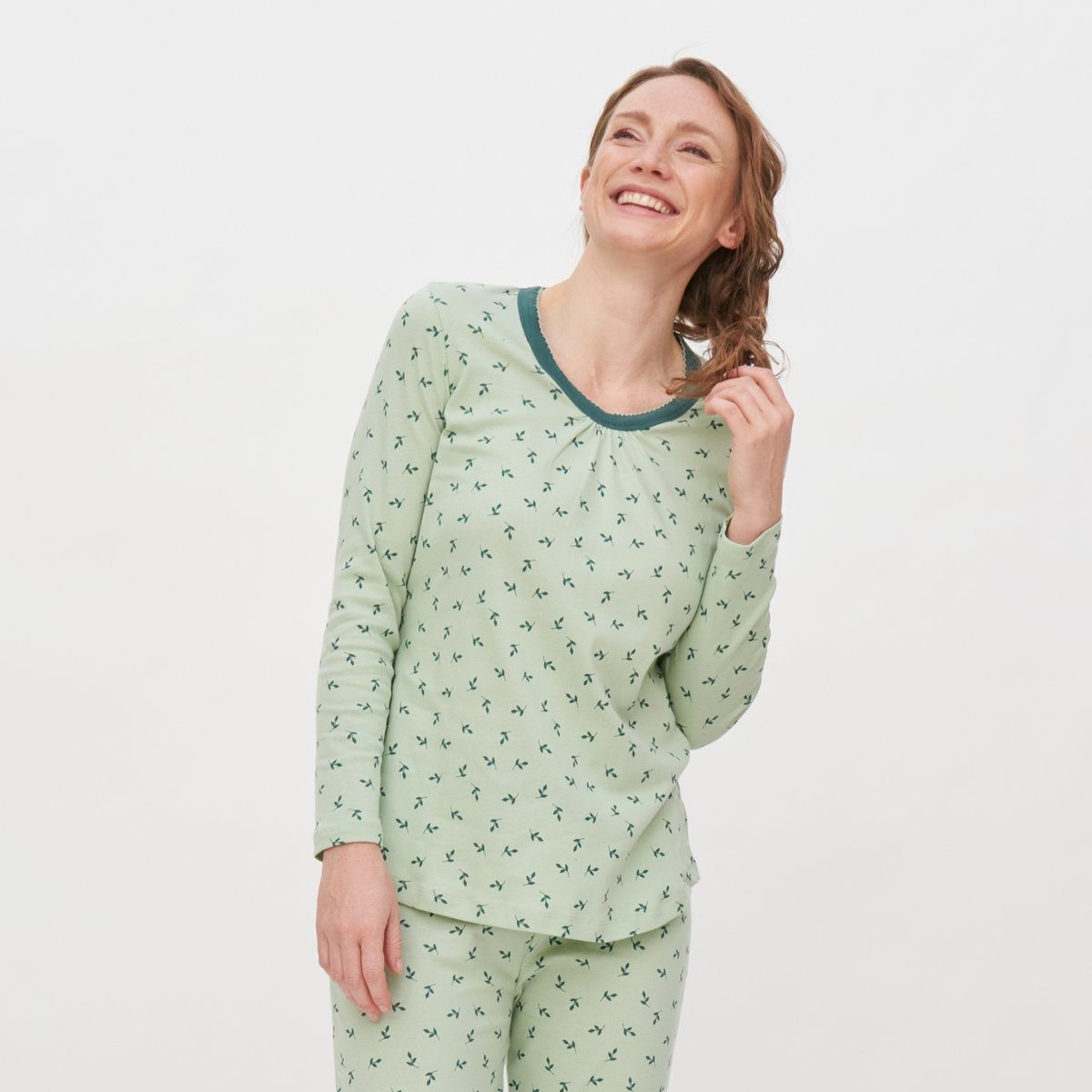 LIVING CRAFTS Sleepshirt HAILY Bequemer, warmer Feinripp-Stoff Leafs