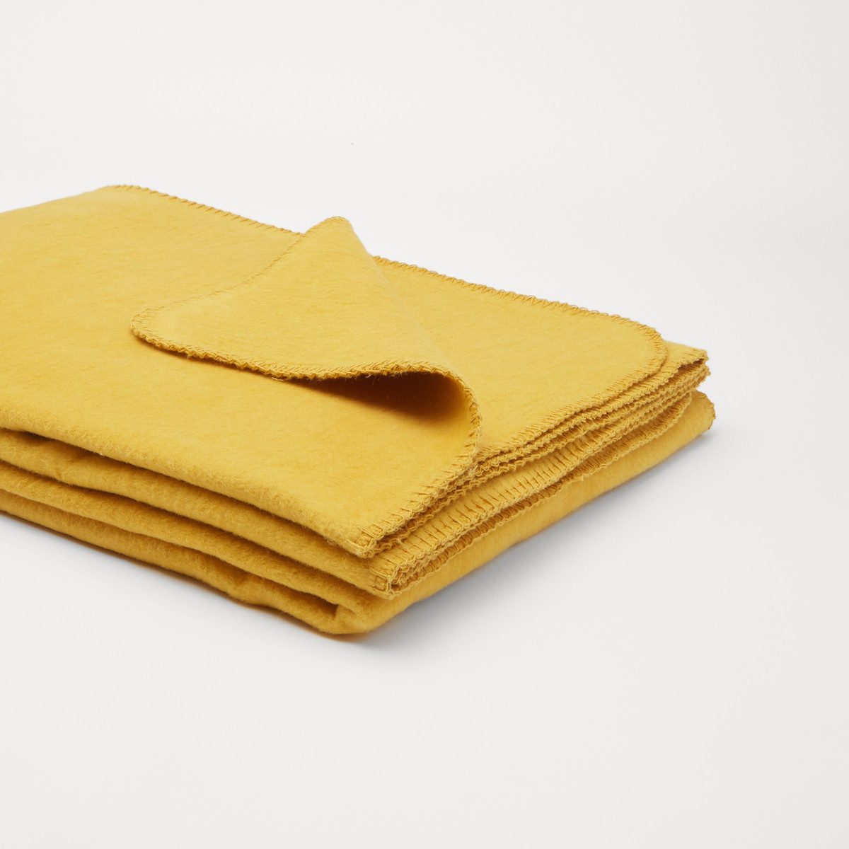 Wolldecke flauschige Kuscheldecke 150x200 cm, einfarbig, yogabox, Regional produziert
