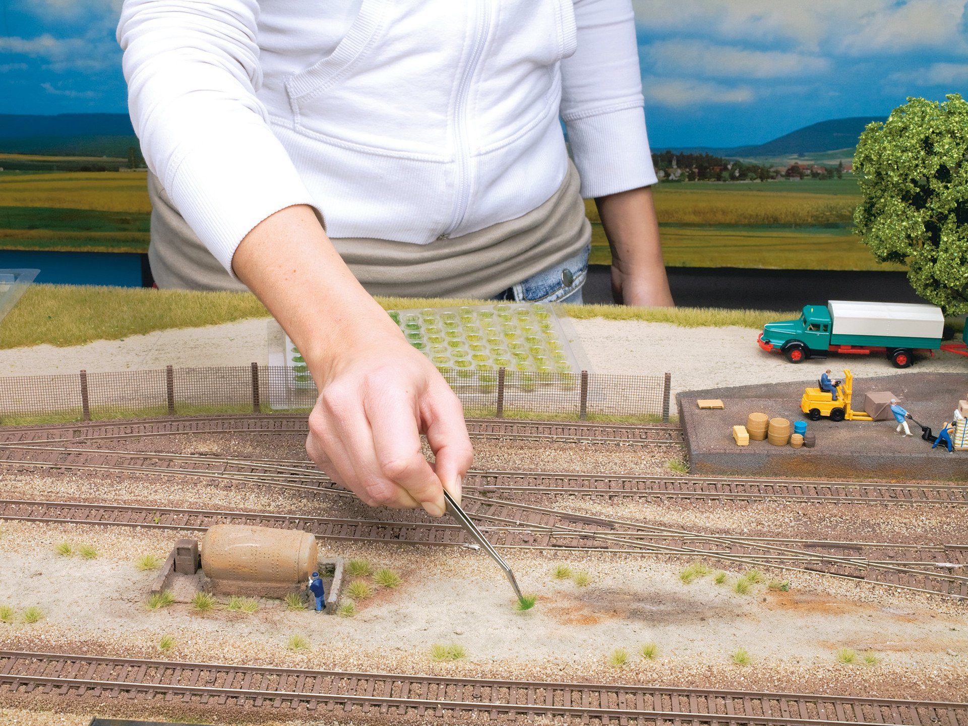 NOCH Modelleisenbahn-Streumaterial Grasbüschel Mini-Set XL „blühend“, 9 mm mit gelben, Gras-Dekoration