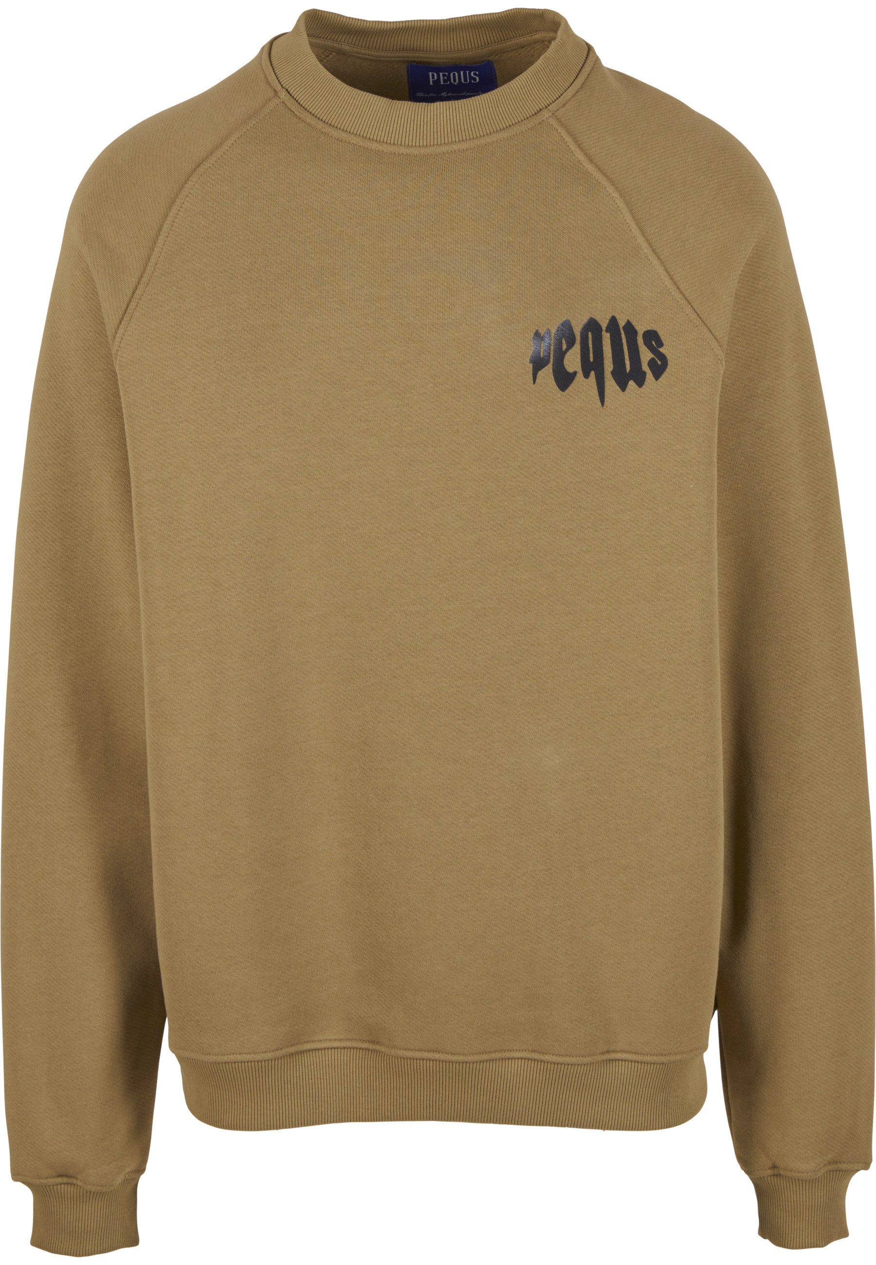 PEQUS Rundhalspullover PEQUS PEQUS Mythic Chest Logo Sweater (1-tlg)