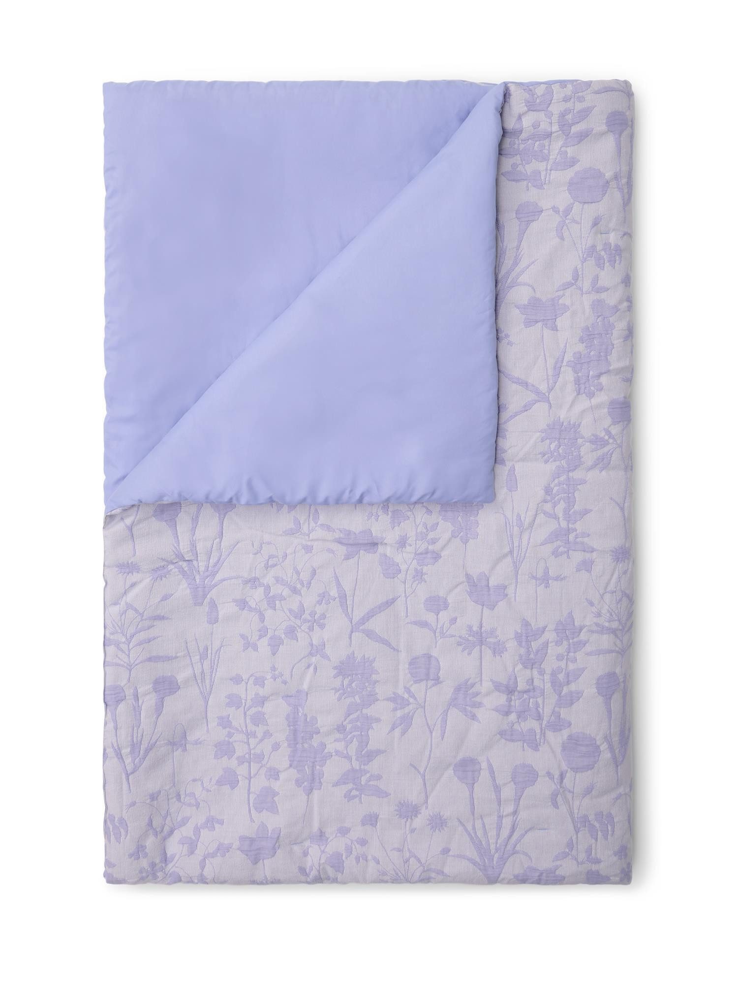 Essenza Tagesdecke Maribel, Matelassé mit Blumenmuster