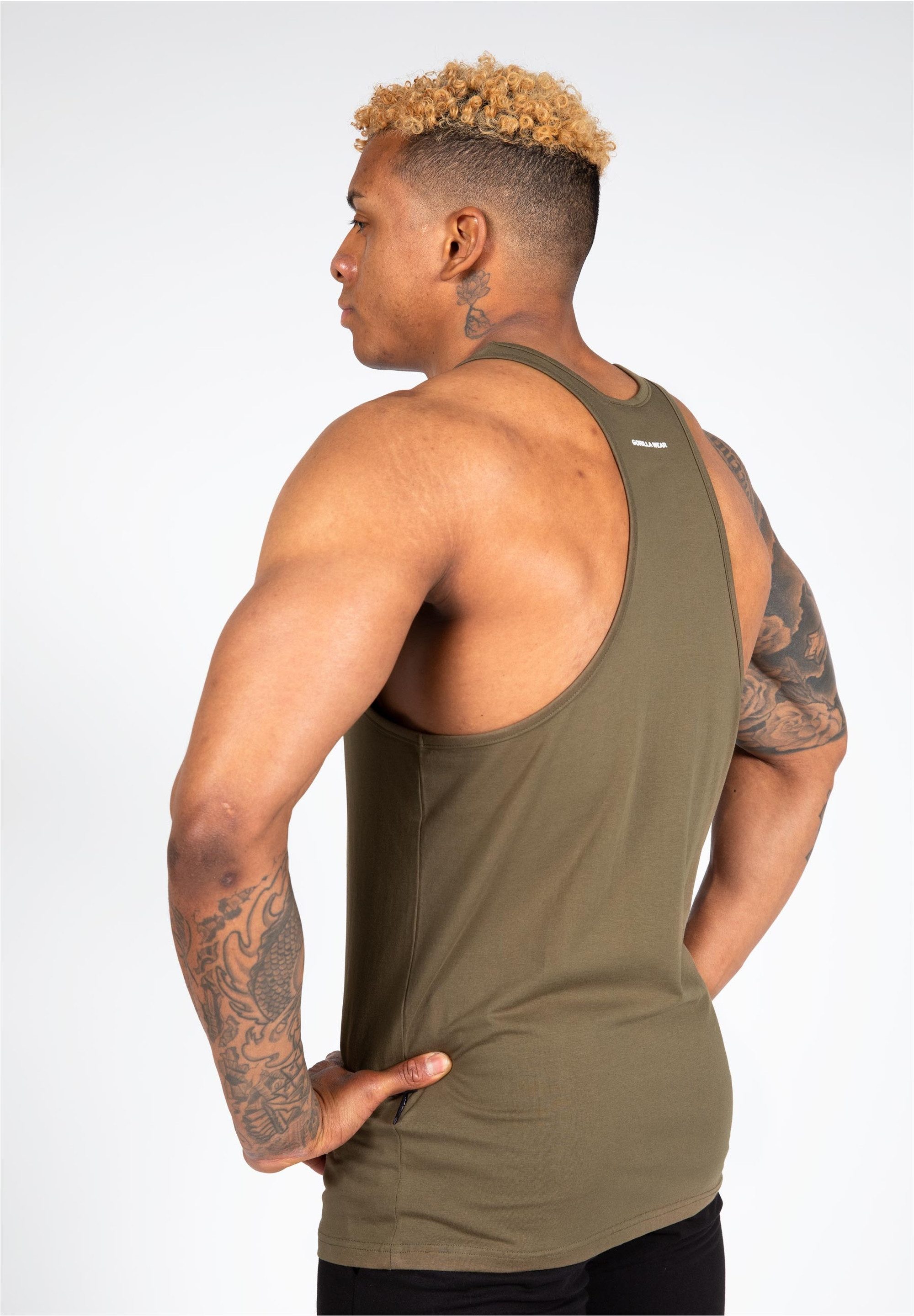 Gorilla Wear Funktionsshirt aus dehnbarem Material