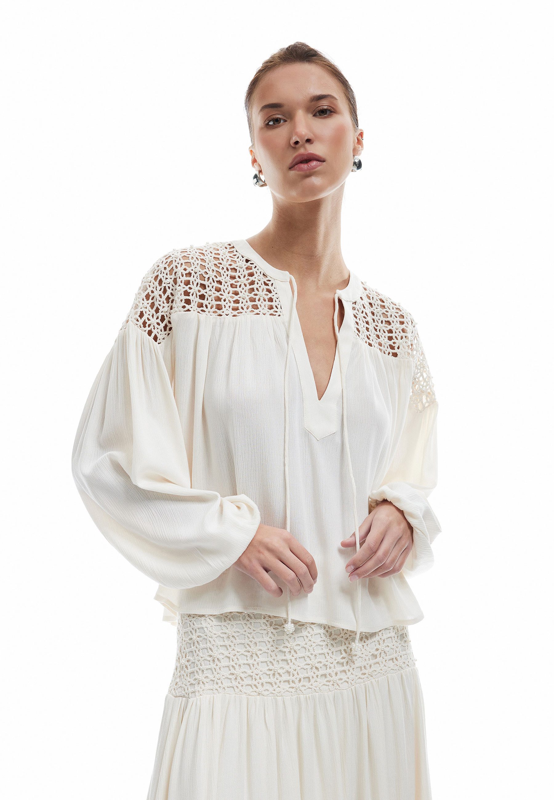 Koton Langarmbluse Langärmelig Kragen Zum Schnüren Langarmbluse