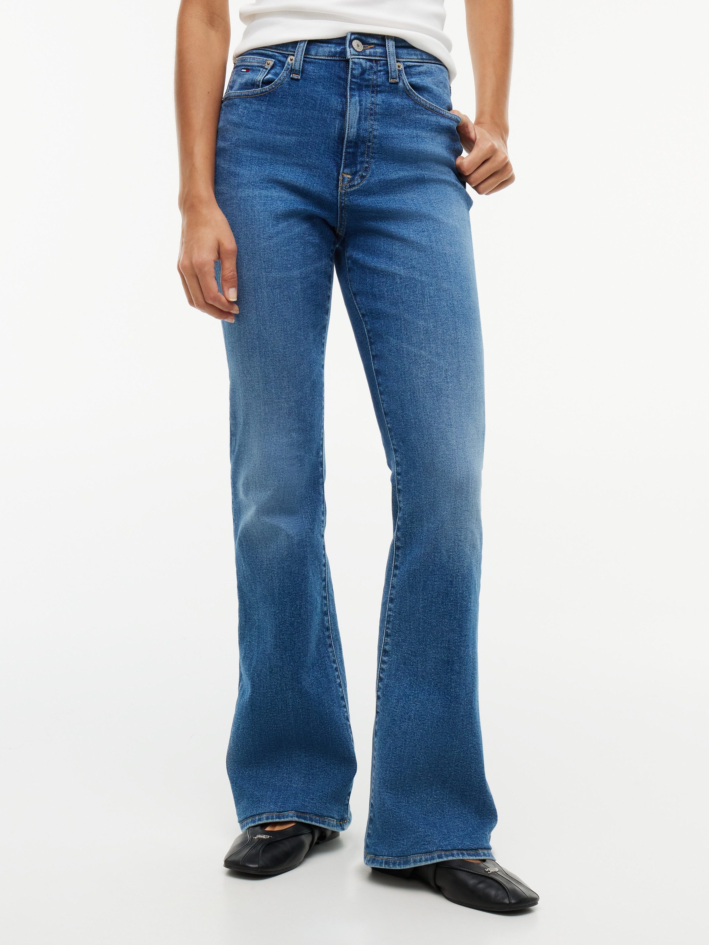 Tommy Jeans Bootcut-Jeans SYLVIA HIGH RISE BOOTCUT DJ0239 Baumwollmischung