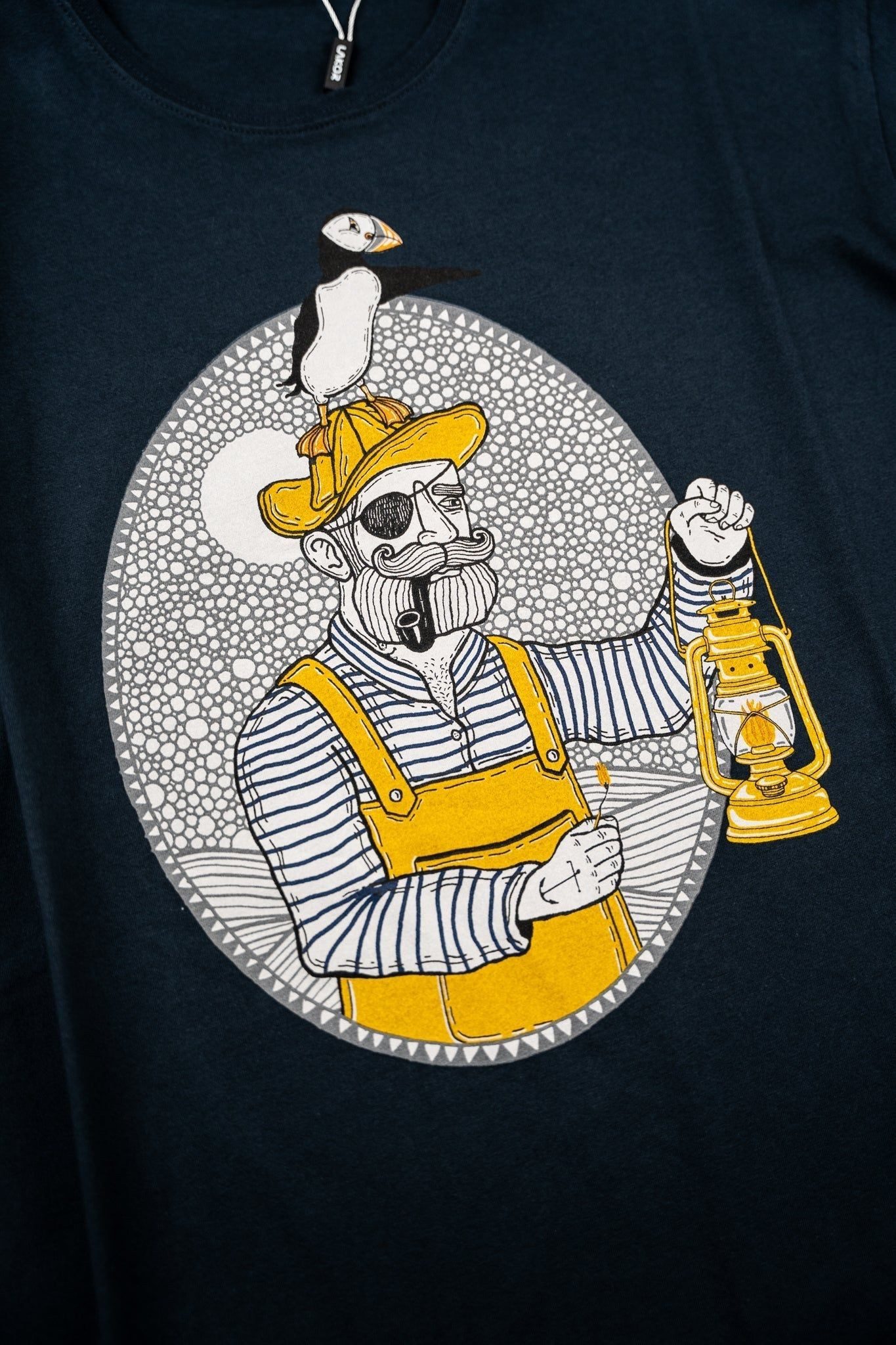 Lakor T-Shirt Light the Way T-shirt
