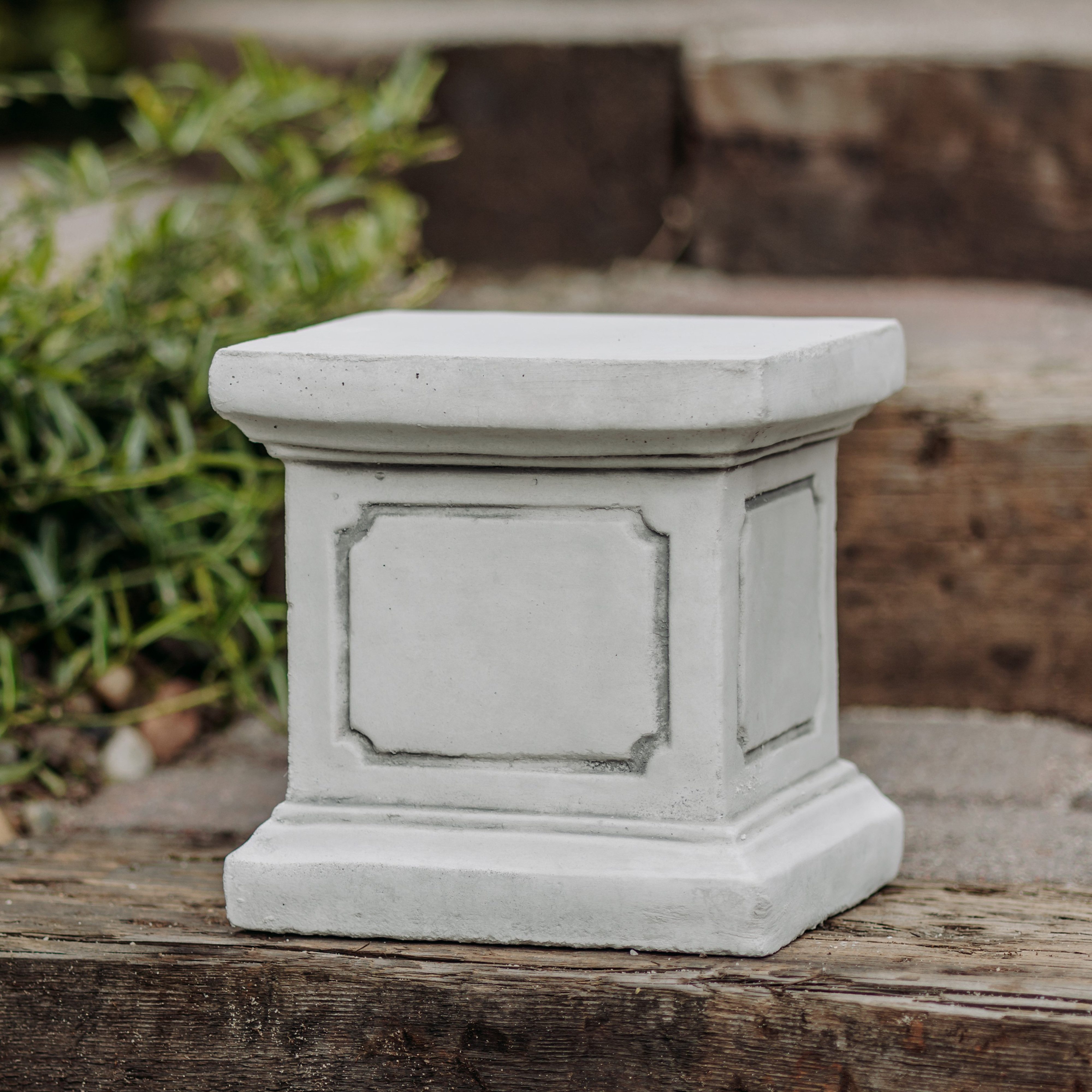 gartendekoparadies.de Gartensockel quadratischer Sockel Podest, Steinguss, Steinsockel, H. 20 cm, 13 kg, 20x20x20 cm, Frostsicher