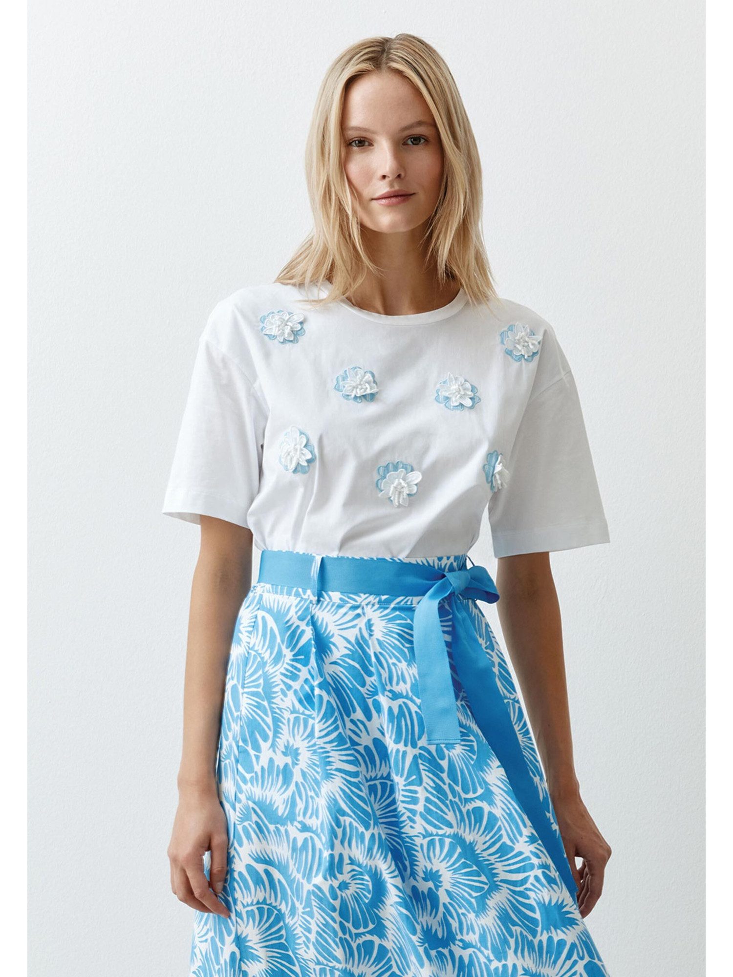 Kurzarmshirt Blumenshirt