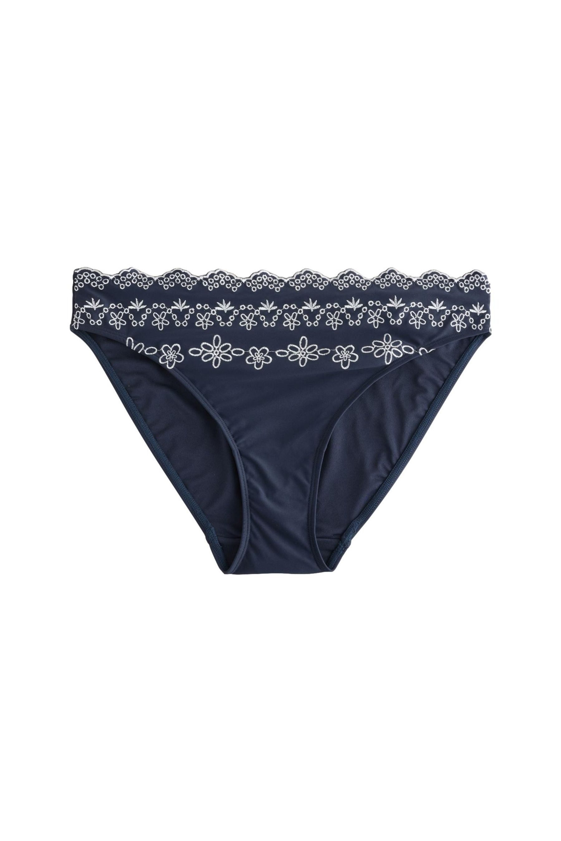 Next Bikini-Hose Bikinihose mit Stickerei (1-St)