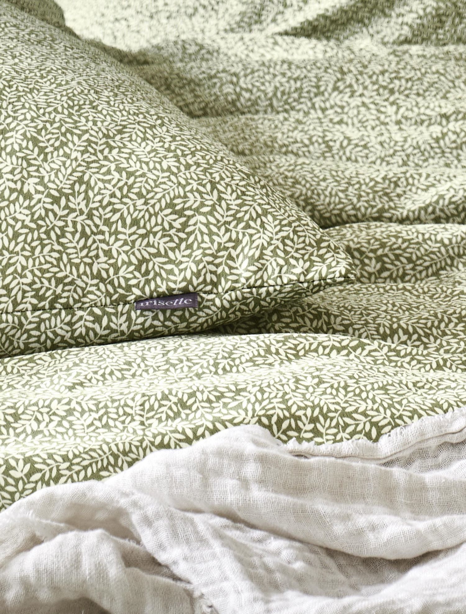 Irisette Bettwäsche Irisette Easy Soft-Seersucker Bettwäsche 135x200 Blätter grün weiß, Seersucker, 2 teilig, für Sommer und Winter