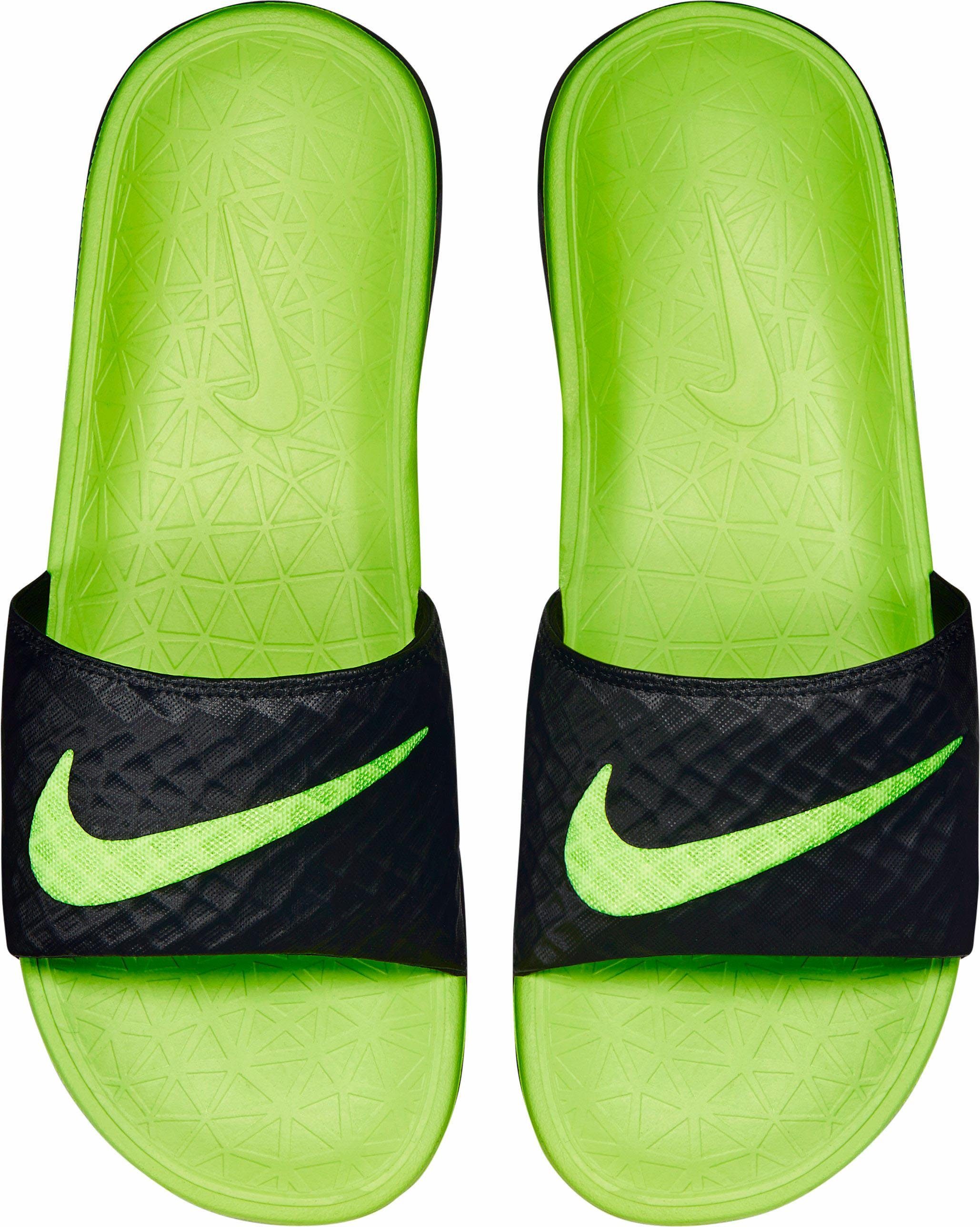 Nike Sportswear Benassi Solarsoft Badesandale schwarz-neongrün Nike Sportswear Benassi Solarsoft Badesandale schwarz-neongrün