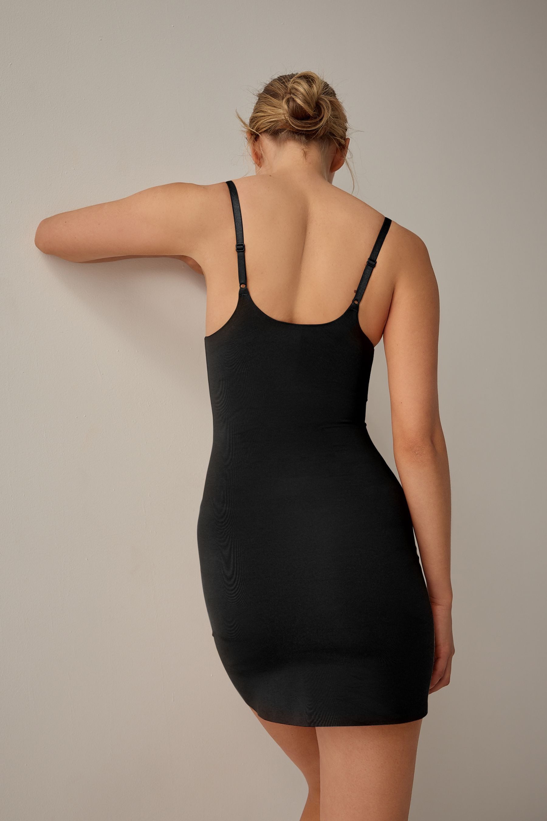 Next Unterkleid Figurformendes Unterkleid mit mittlerem Halt (1-tlg)