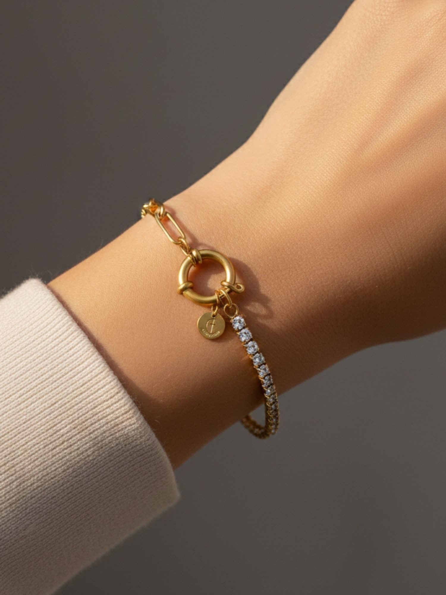 BS Schmuckdesign Gliederarmband Armband Damen Tennisarmband mit Zirkonia Gliederkette vergoldet (inkl. Schmuckbox, 18K vergoldet), hypoallergen, nickelfrei & wasserfest