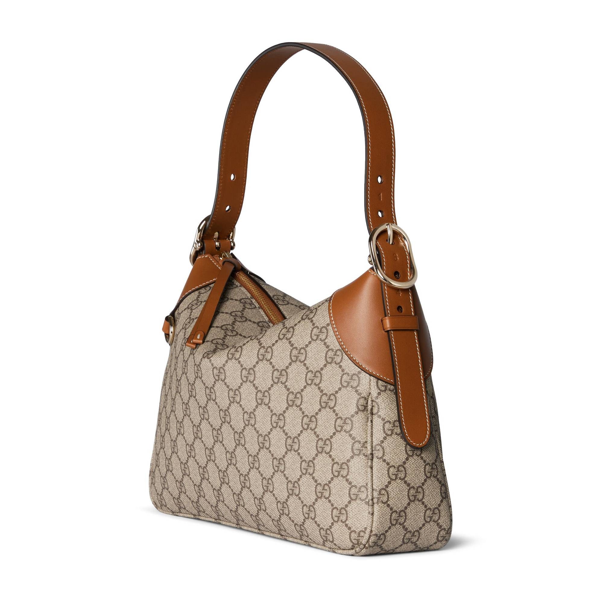 GUCCI Schultertasche GG Emblem Medium Shoulder Bag
