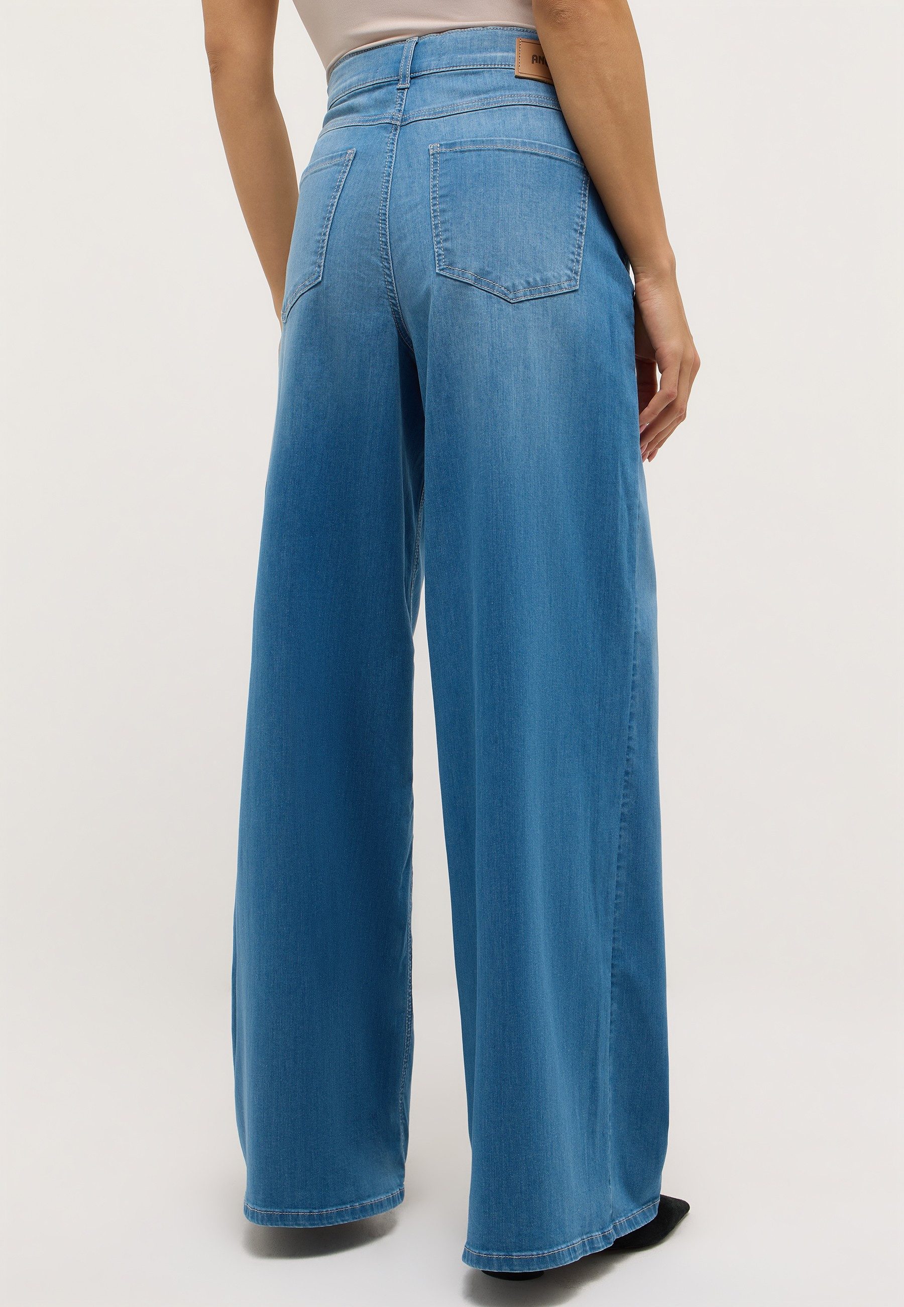 ANGELS 5-Pocket-Jeans LIVA mit weitem Bein – Bild 2 von 5