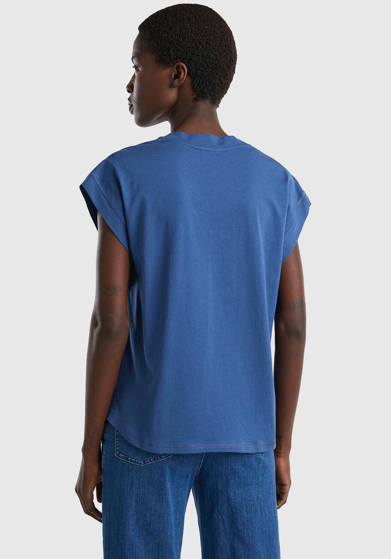 Colors Benetton of V-Shirt Oversize-Passform kastiger in United