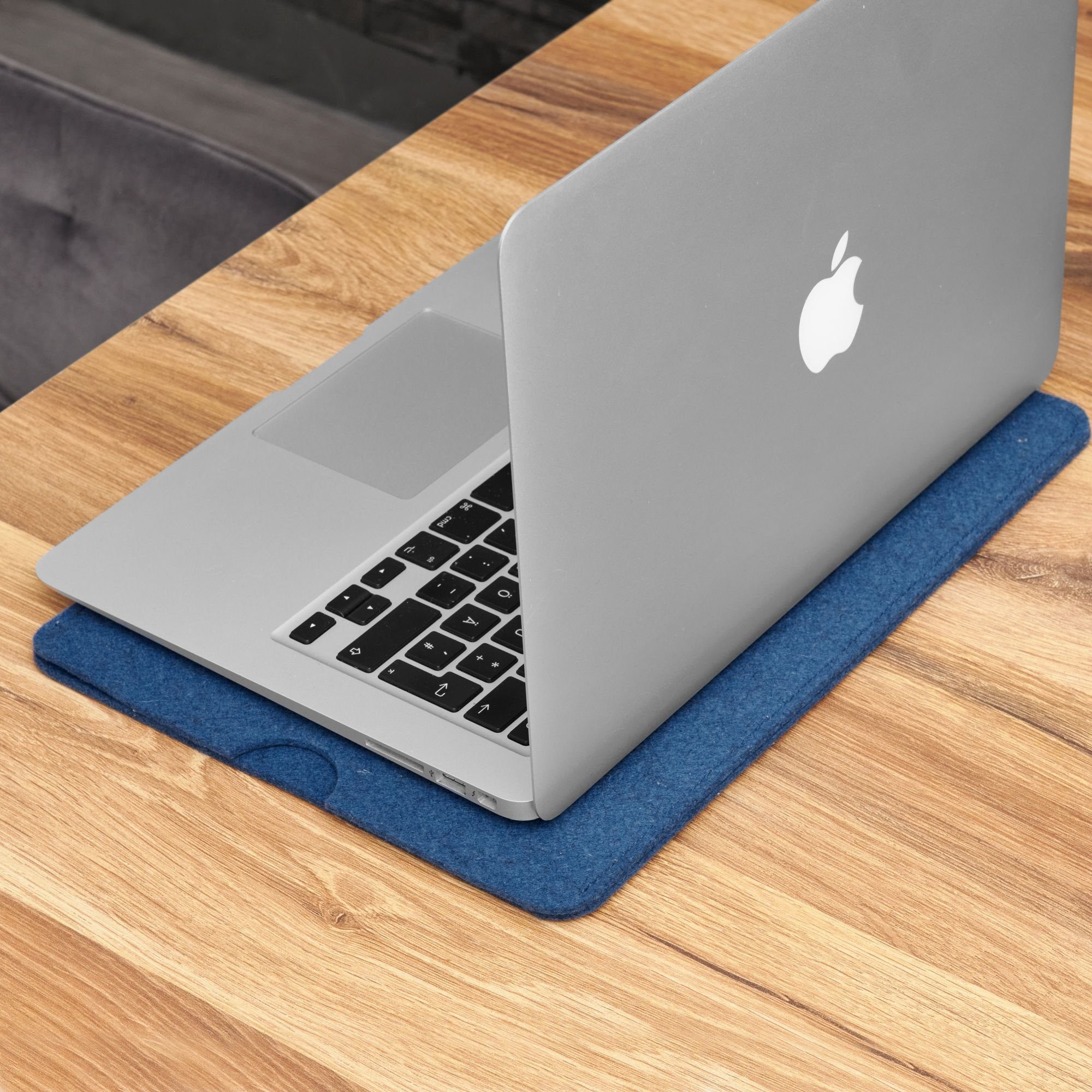 Handmade Blau 100% Laptoptasche Hülle (M1/M2) 16" für Schurwolle, in Case, Pro Made Germany Filz Tasche CoverKingz Apple MacBook