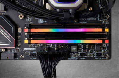 Corsair VENGEANCE® RGB 32 GB (2 x 16 GB) DDR4 3200 PC-Arbeitsspeicher