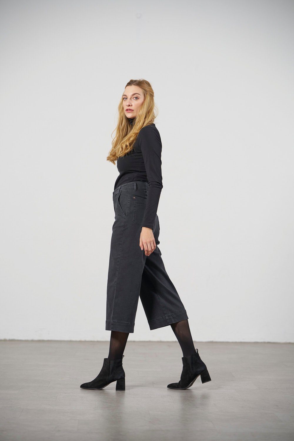 Feuervogl Weite Jeans fv-Fred:rika, Weites Bein, Hohe Taille, Culotte Jeans, Hyperflex Culotte Jeans
