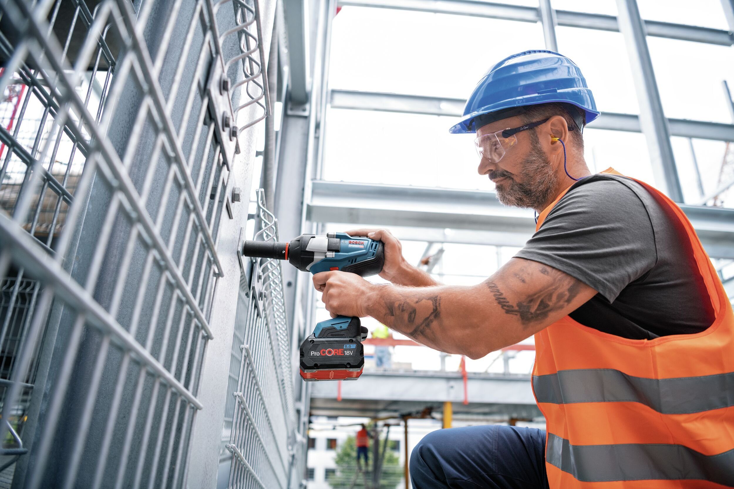 Bosch Professional Akku-Schlagschrauber GDS 18V-1050 H, 1050 Nm, Drehschlagschrauber mit 2x Akku ProCORE 5,5 Ah - in L-BOXX 136