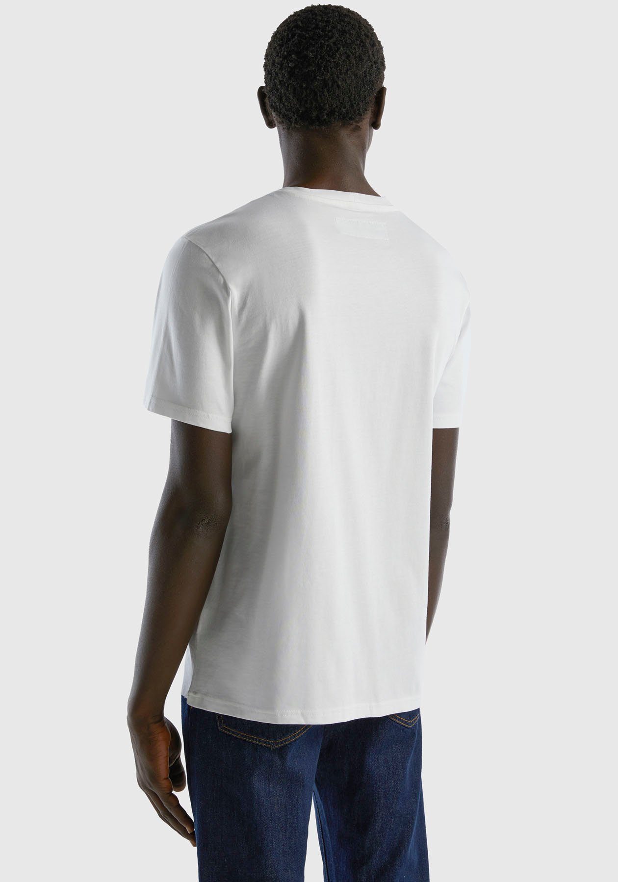 United Colors of Benetton aufgesetzter Brusttasche mit T-Shirt weiß