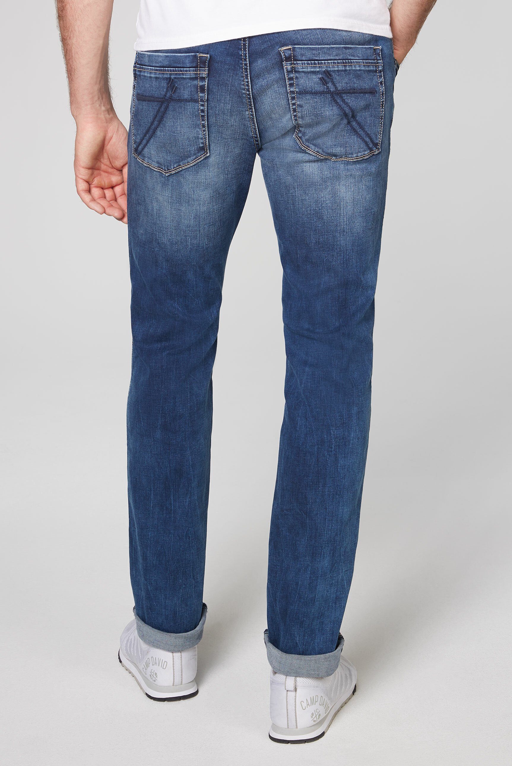 Regular-fit-Jeans mit Stretch-Anteil DAVID CAMP