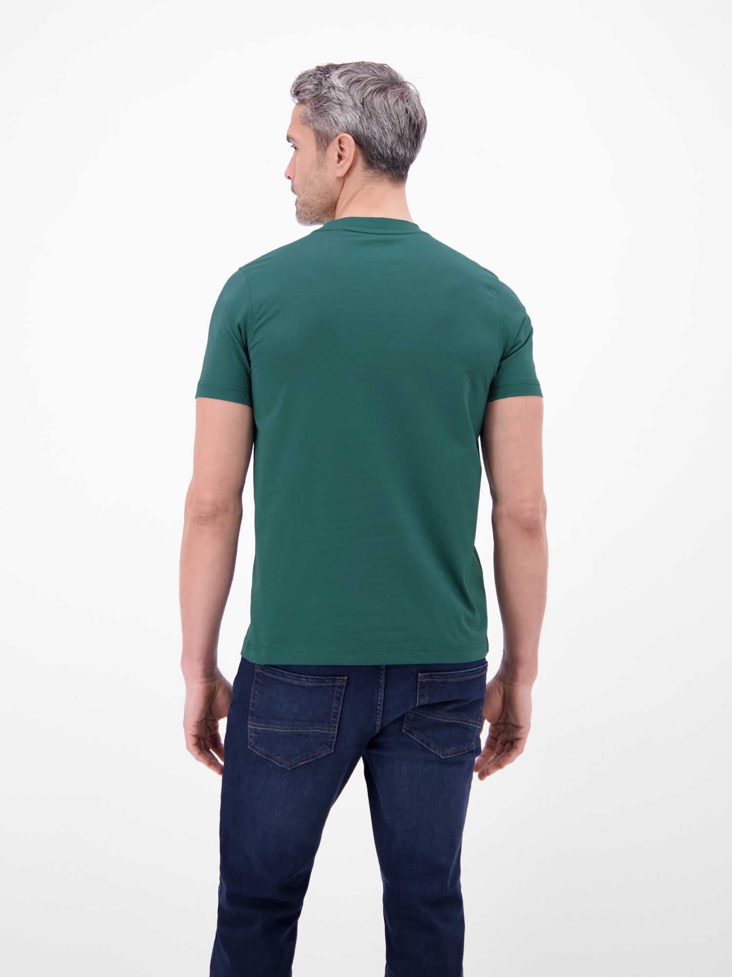 LERROS T-Shirt T-Shirt in Cool & Dry Qualität Feuchtigkeitsregulierend, hoher Tragekomfort, Einfarbig, Kurzarm