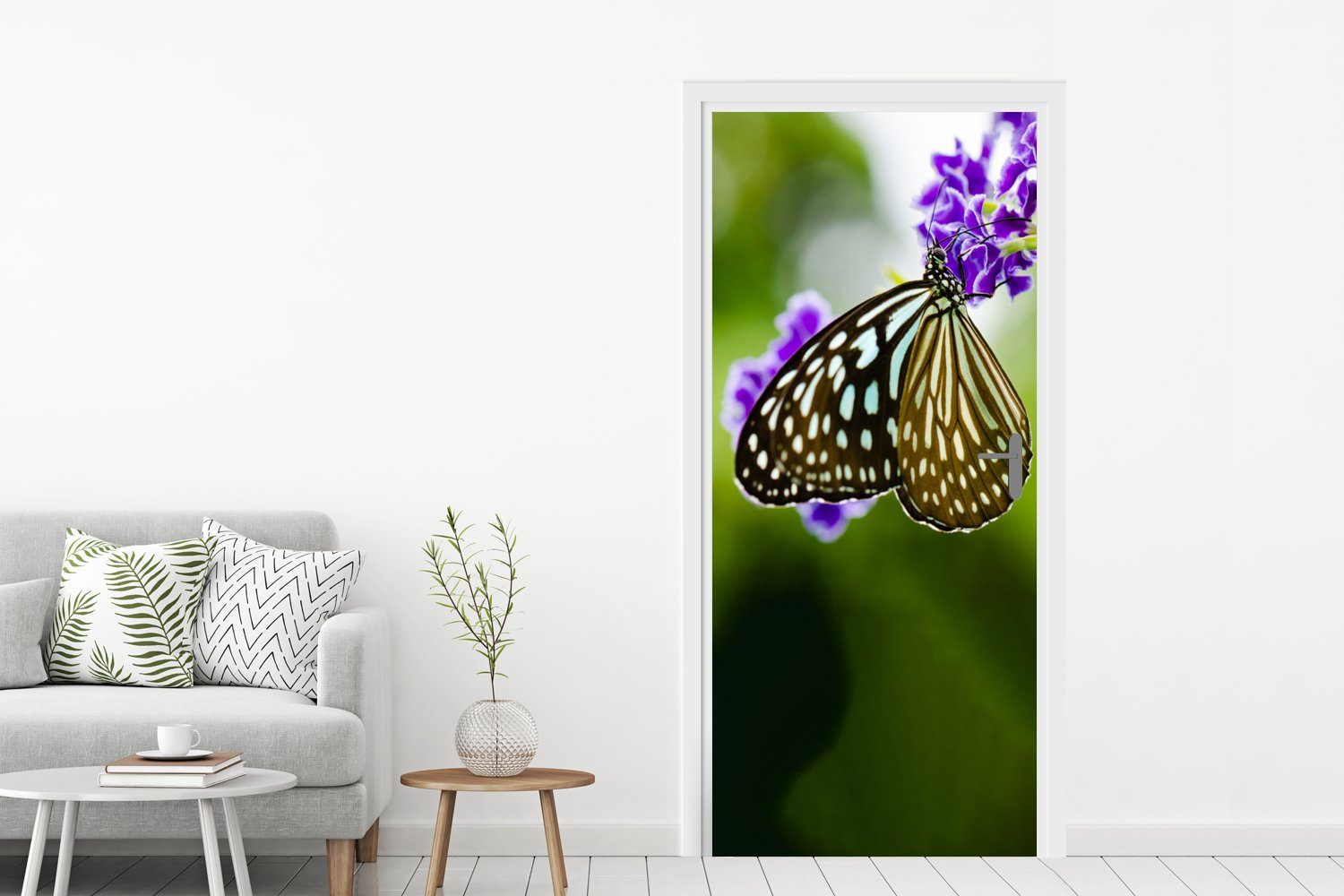 MuchoWow Türtapete Lavendel - Fototapete Botanisch, 75x205 cm Matt, Türaufkleber, (1 Schmetterling - für St), Tür, bedruckt