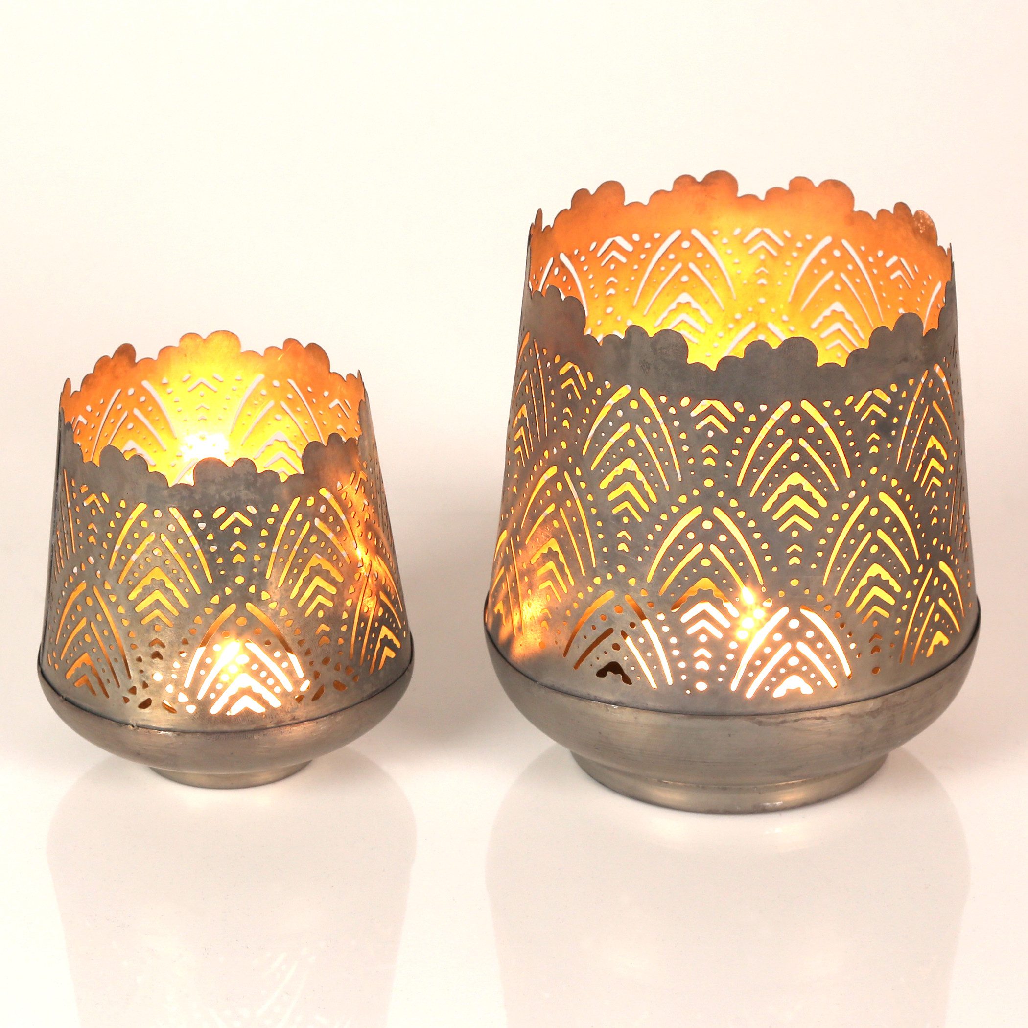 Windlicht Teelichthalter Ostern Deko 2er Set Alt-Silber Kerzenleuchter rustikal