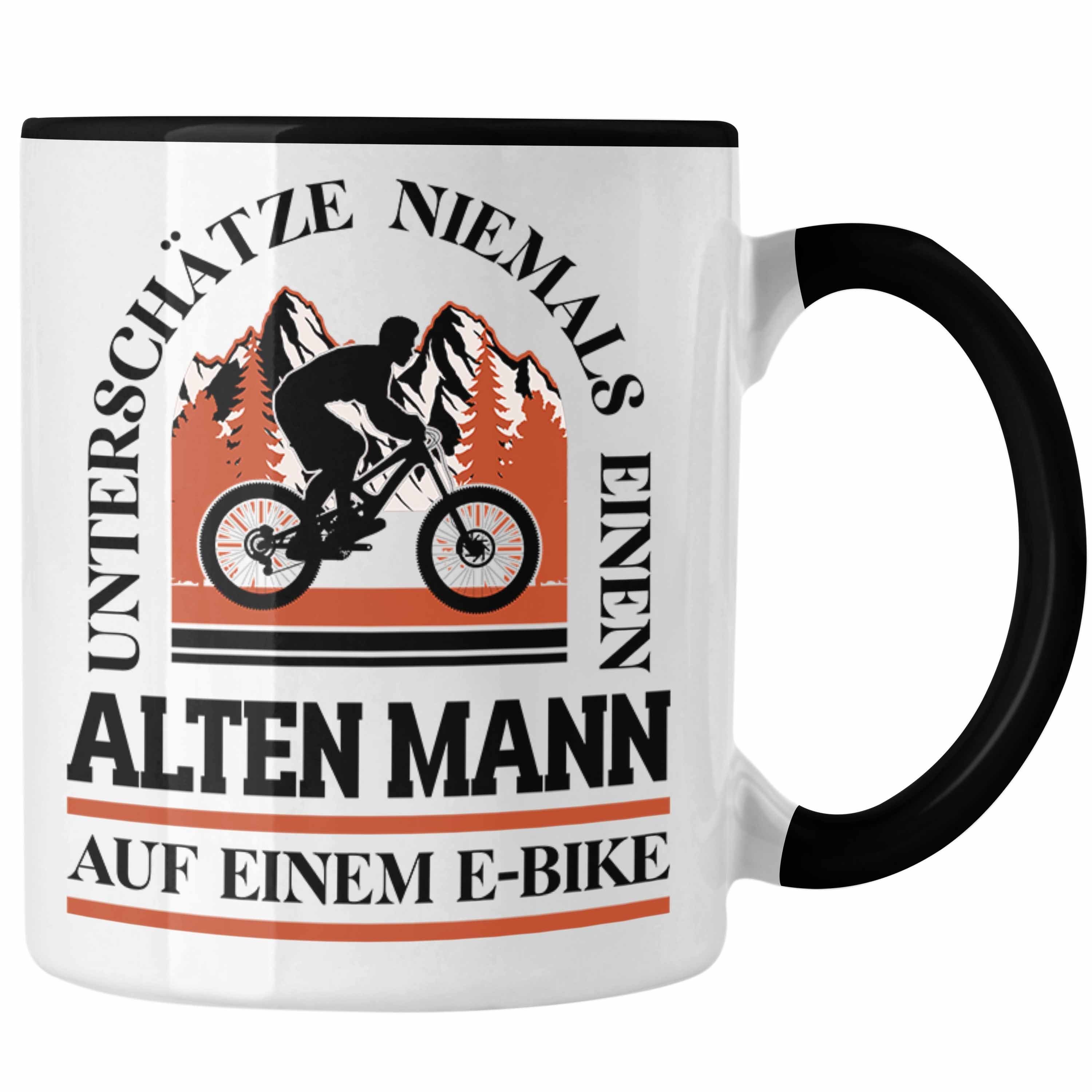 Trendation Tasse Trendation - Elektrofahrrad E-Bike Tasse mit Spruch Geschenk Ebike Lustige Geschenke Kaffeetasse Rentner Schwarz