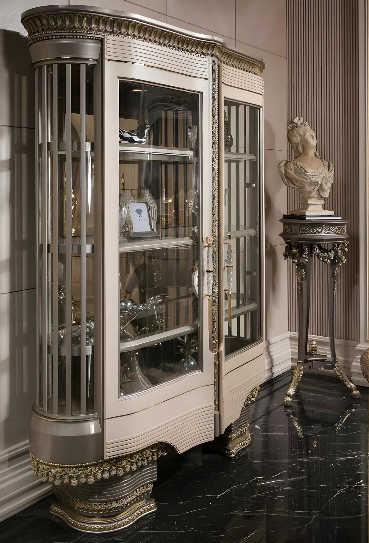 JVmoebel Vitrine Klassische Beige Wohnzimmer Vitrine Luxuriöse Anrichte Edle Möbel (1-St)