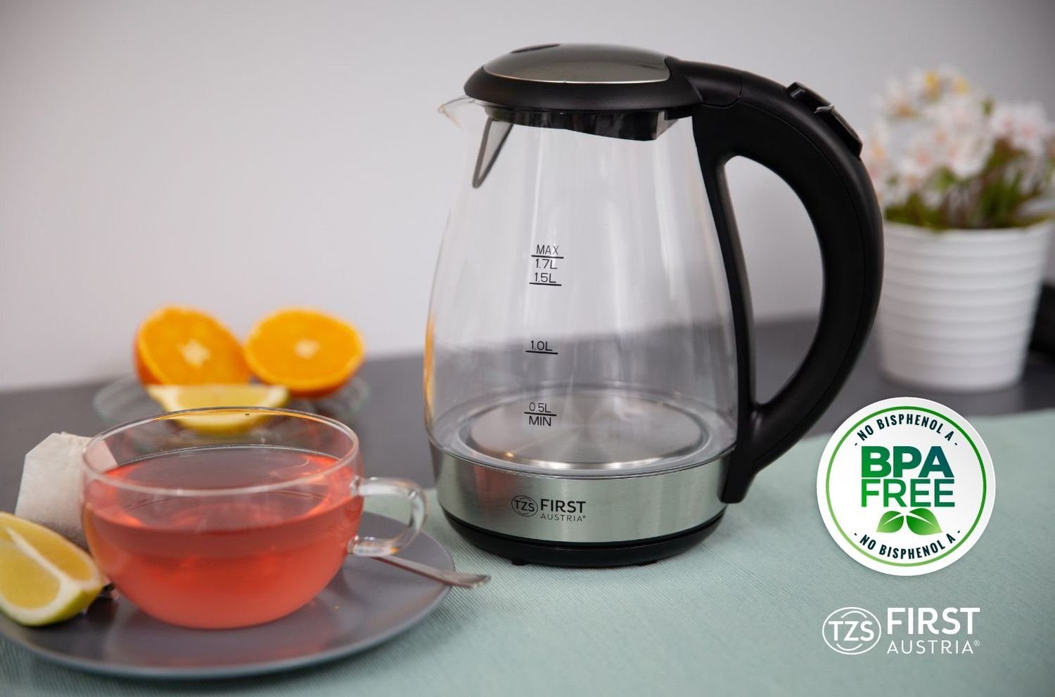 TZS FIRST AUSTRIA Wasserkocher Glas Wasserkocher, 1,7 L, Kalkfilter, 2200W, LED Innenbeleuchtung, 1.7 l, 2200 W, kabellos, Trockenkochschutz, 360° Grad Anschluss-Sockel