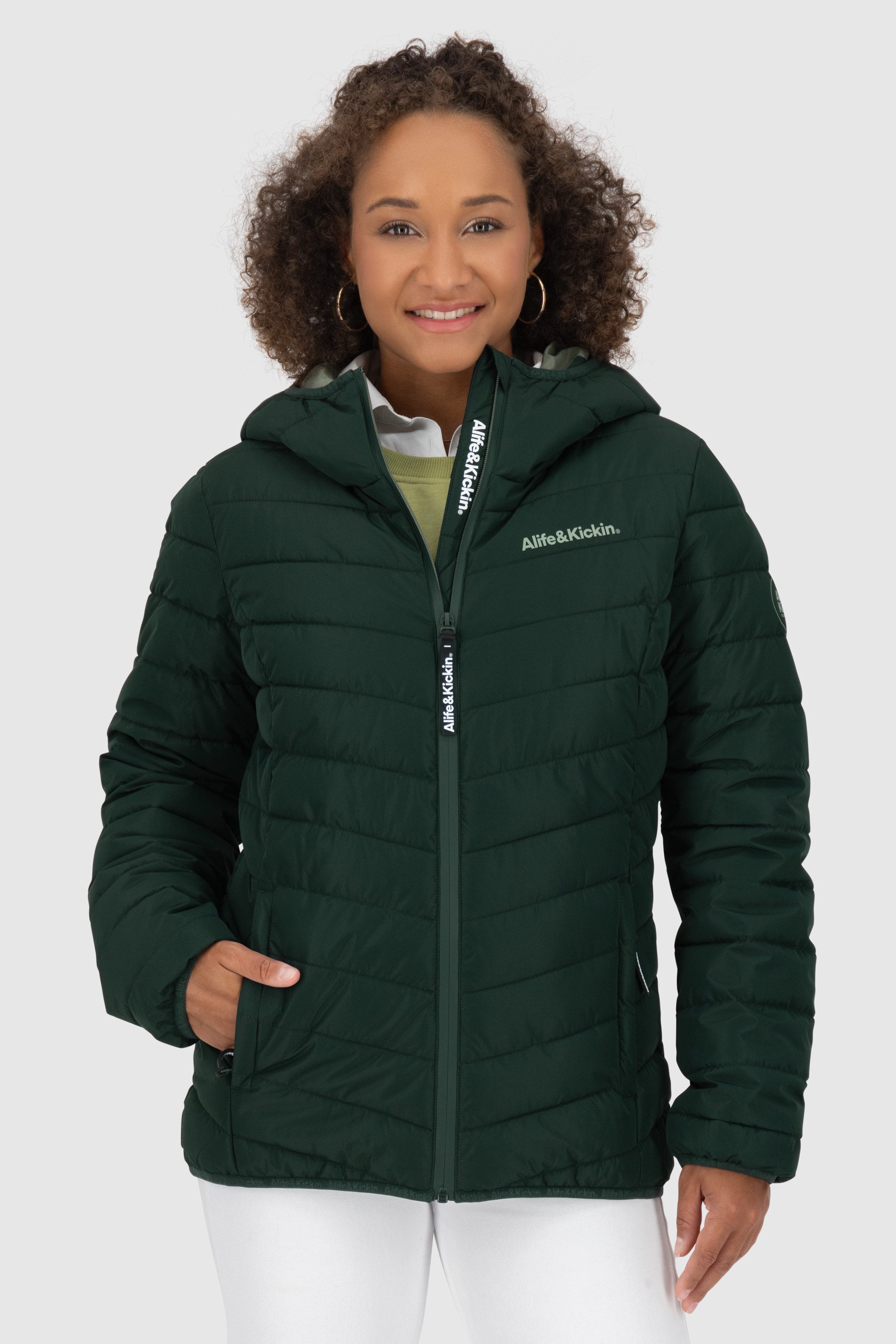 Alife & Kickin Winterjacke Damen RabeaAK A Winterjacke, gefütterte Jacke Moderne Steppjacke mit gefütterter Kapuze in schmaler Passform – Bild 2 von 5