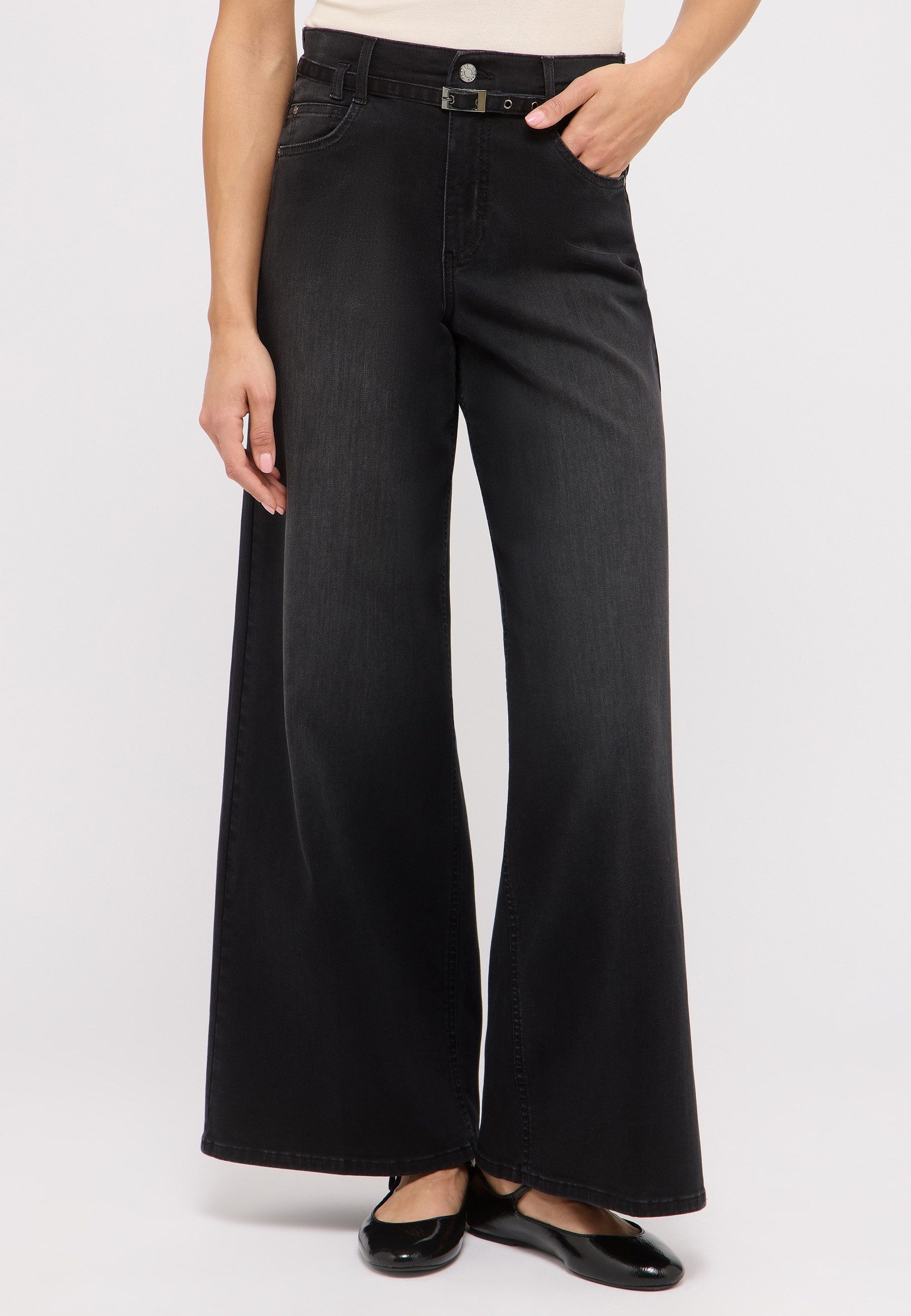 ANGELS Relax-fit-Jeans LIVA BELT mit sehr weitem Bein und Gürtel