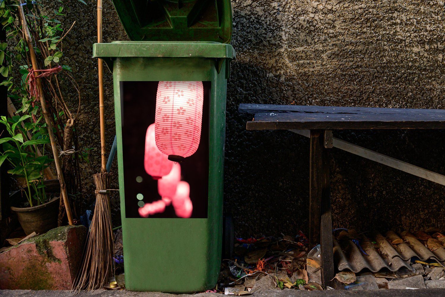 Rosa MuchoWow in einer Container, Mülleimer-aufkleber, (1 St), Abfalbehälter Reihe Laternen Mülltonne, Sticker, Wandsticker