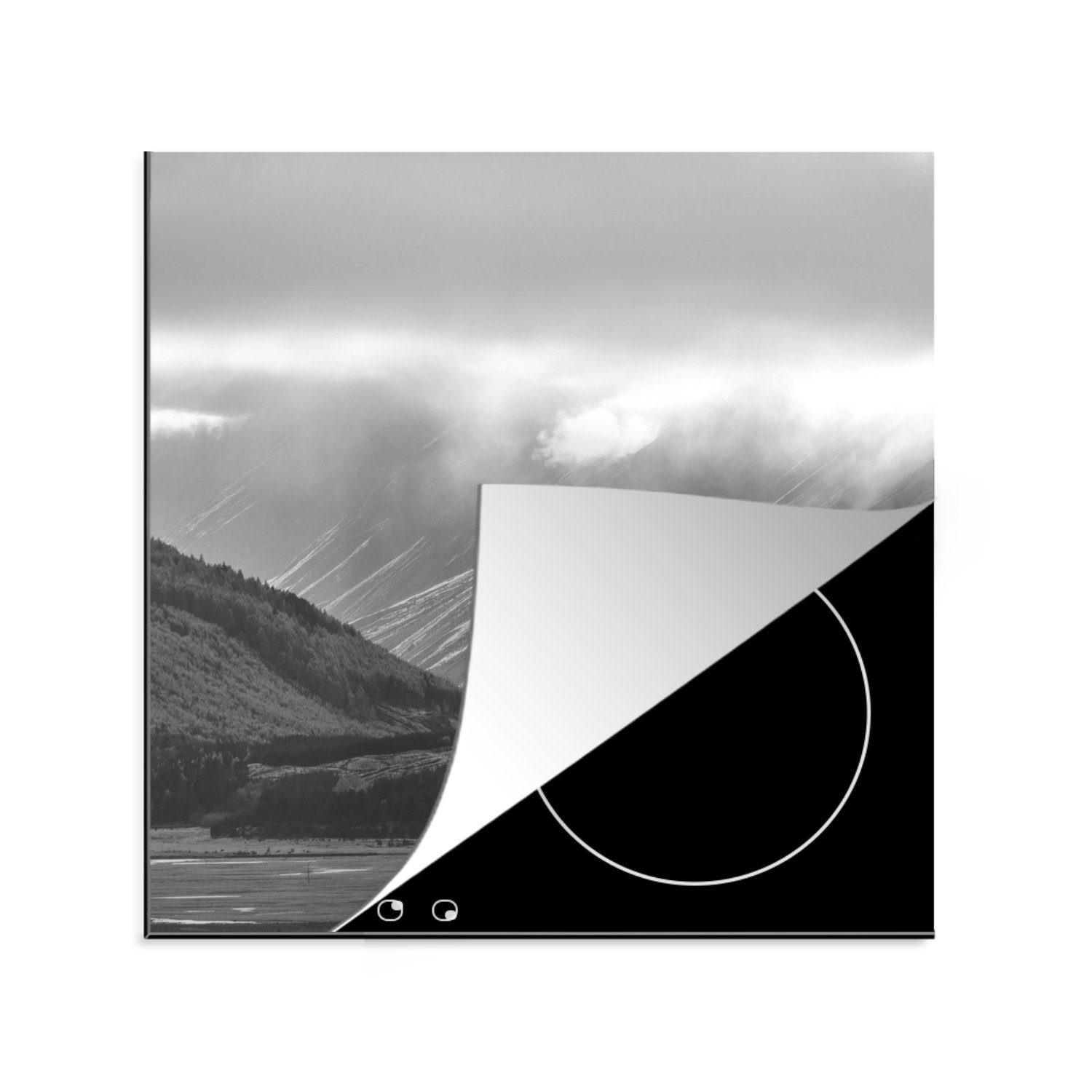 MuchoWow Herdblende-/Abdeckplatte Neuseeland - Berg - Schwarz - Weiß, Vinyl, (1 tlg), 78x78 cm, Ceranfeldabdeckung, Arbeitsplatte für küche | Herdabdeckplatten