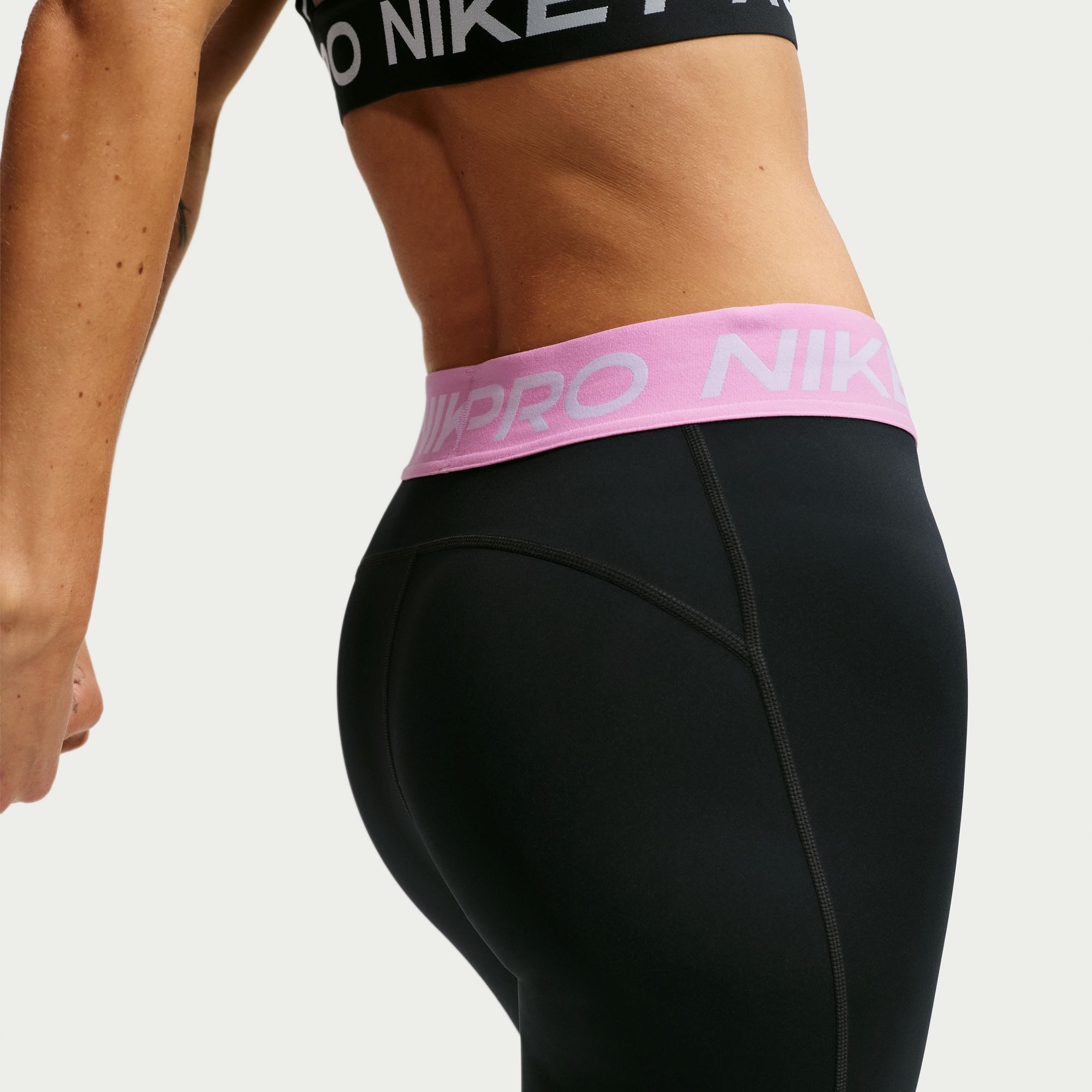 Nike Trainingstights W NP DF 365 MR TIGHT USM schnell trocknendes Material, atmungsaktiv, Nike Pro