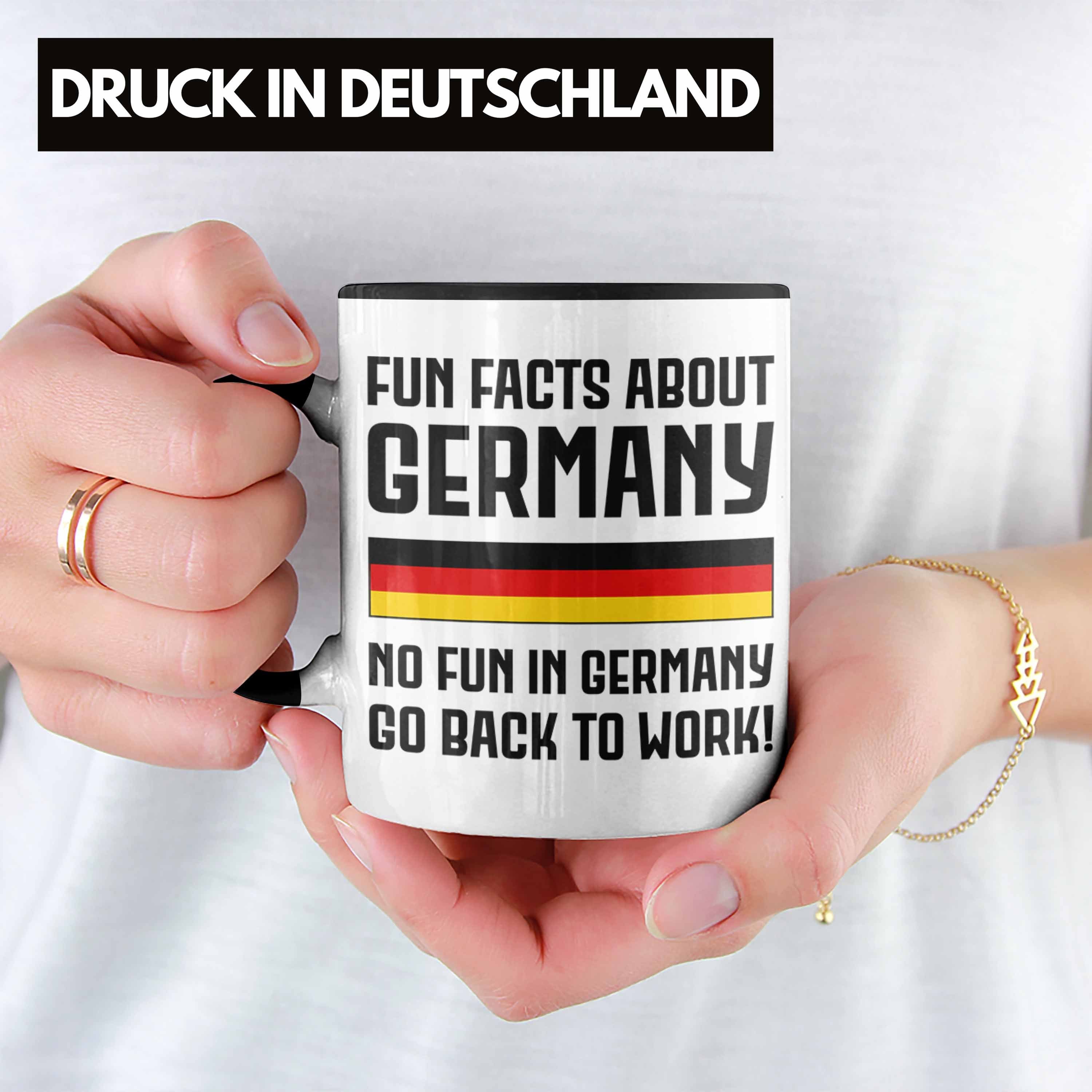 Fun Trendation mit Tasse Geschenk Lustiger About Schwarz Facts Germany Spruch Kollegin Bürotasse Tasse Spruch Trendation Kollege -
