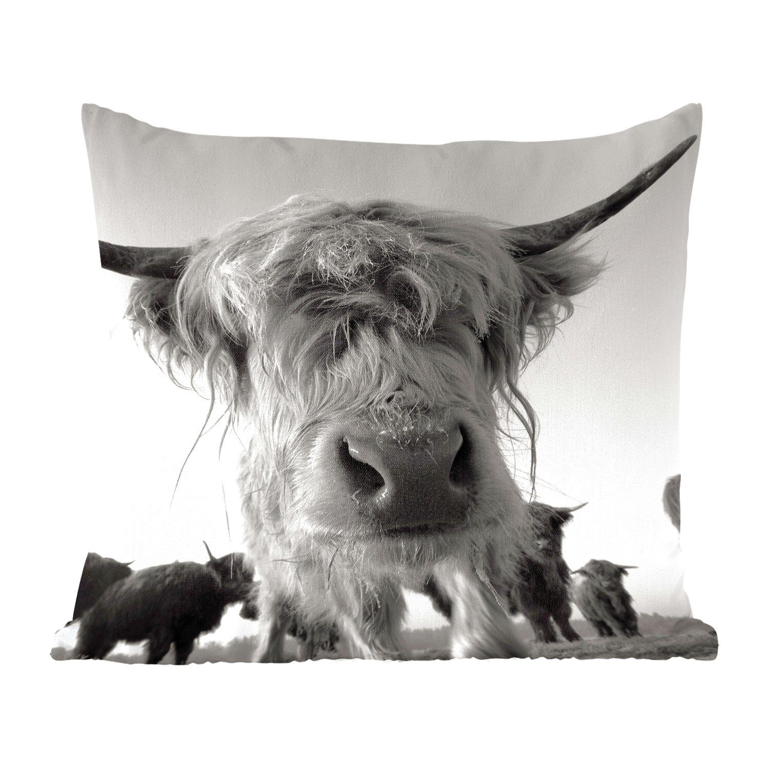 MuchoWow Dekokissen Schottischer Highlander - Schwarz - Weiß - Tiere, Zierkissen mit Füllung für Wohzimmer, Schlafzimmer, Deko, Sofakissen