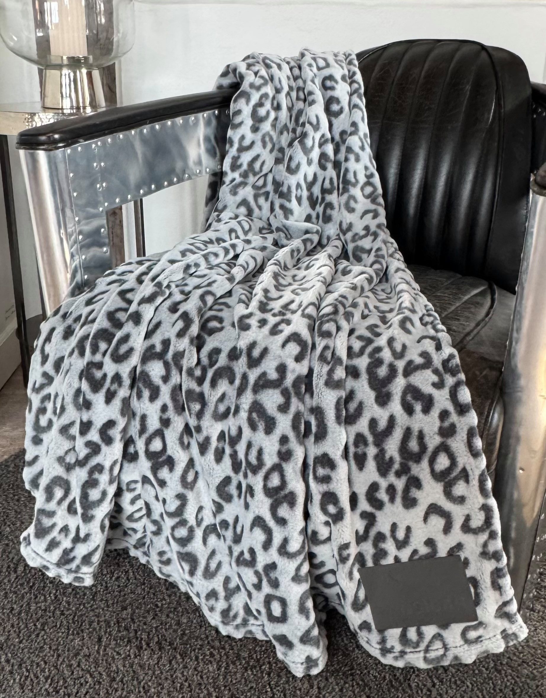 Wohndecke Kuscheldecke 150x200 cm flauschig warme Sofa Decke Leo-Design Plaid, Sansibar Sylt, weich & flauschig für hohen Kuschelkomfort, angenehm wärmend – Bild 2 von 4