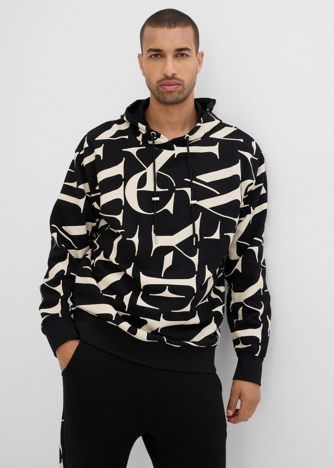 bonprix Hoodie aus Baumwolle, von innen weich geraut, Loose Fit