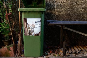 MuchoWow Wandsticker Sacré-Coeur mit malerischer Straße (1 St), Mülleimer-aufkleber, Mülltonne, Sticker, Container, Abfalbehälter