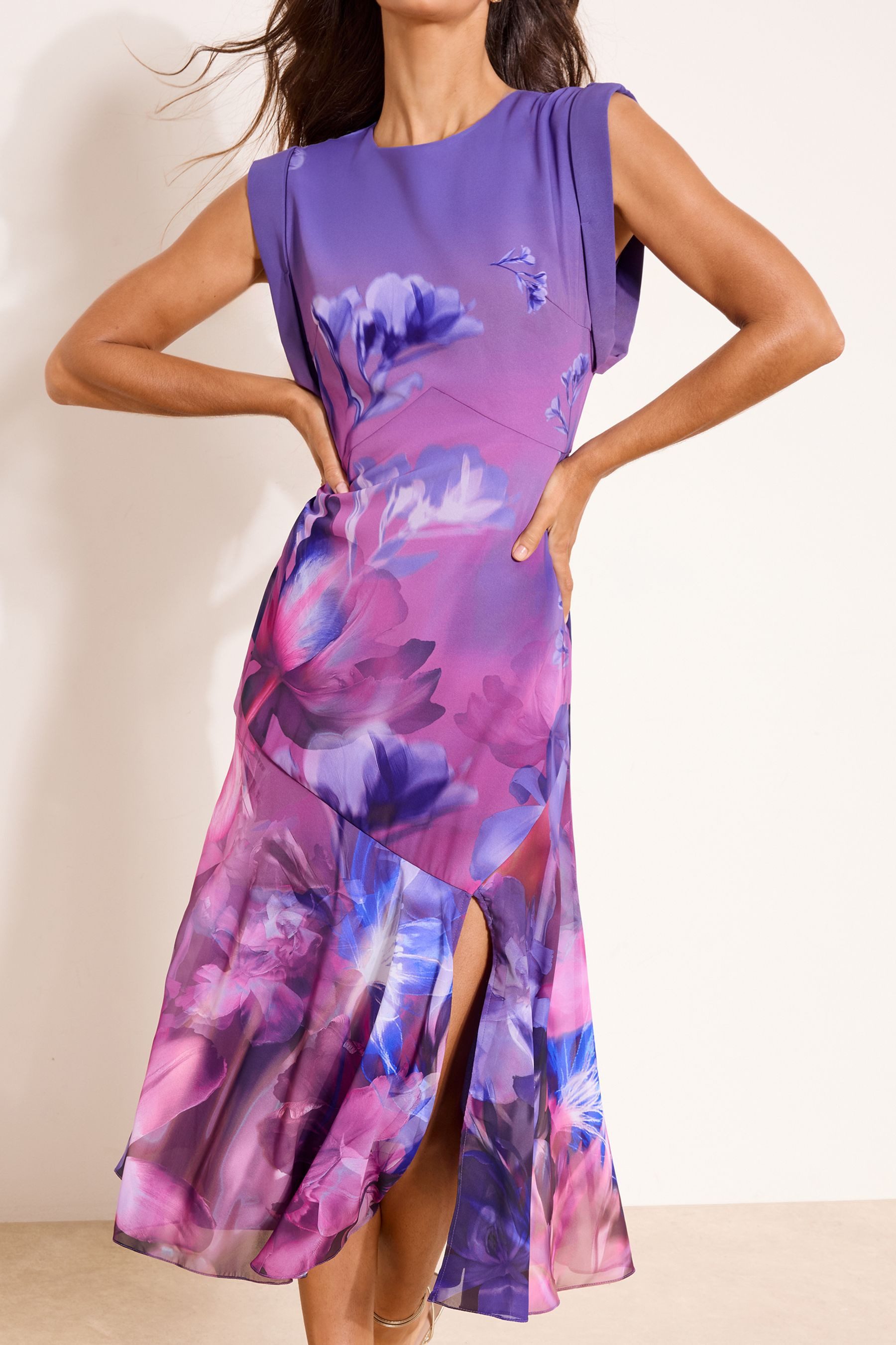 LIPSY Midikleid Lipsy Fit-and-Flare-Midikleid mit Print, Regular (1-tlg)