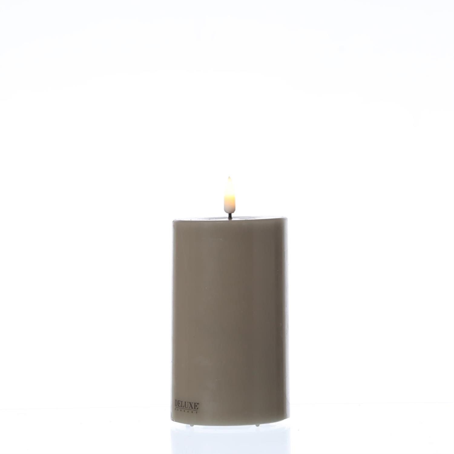 Deluxe Homeart LED-Kerze Mia Deluxe Echtwachs Wachsspiegel flackernd H: 12,5cm D: 7,5cm taupe, LED Classic, warmweiß (2100K bis 3000K)