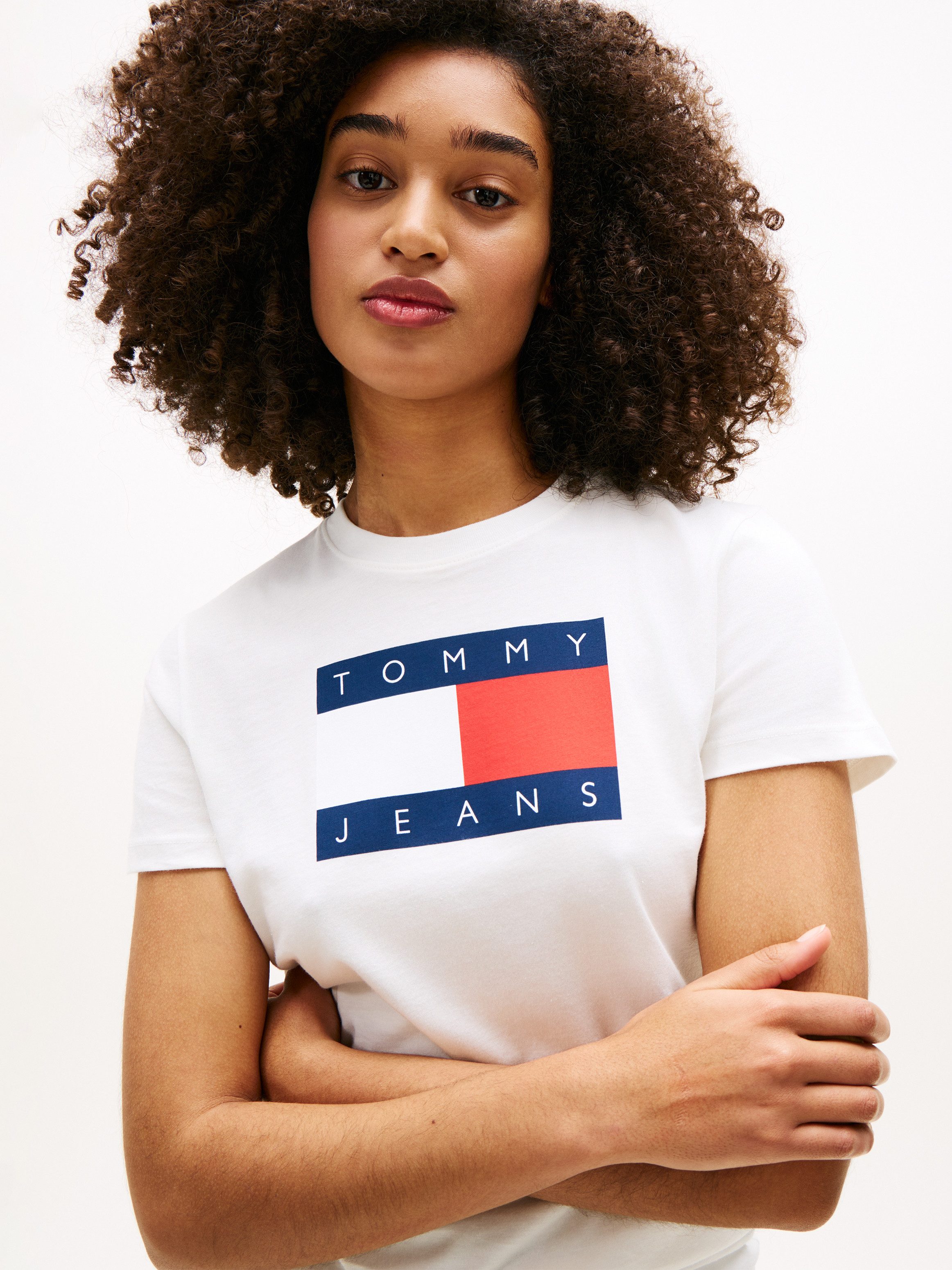 Tommy Jeans Kurzarmshirt TJW REG TJ FLAG SS TEE Baumwolle, Logodruck, regular fit – Bild 2 von 5